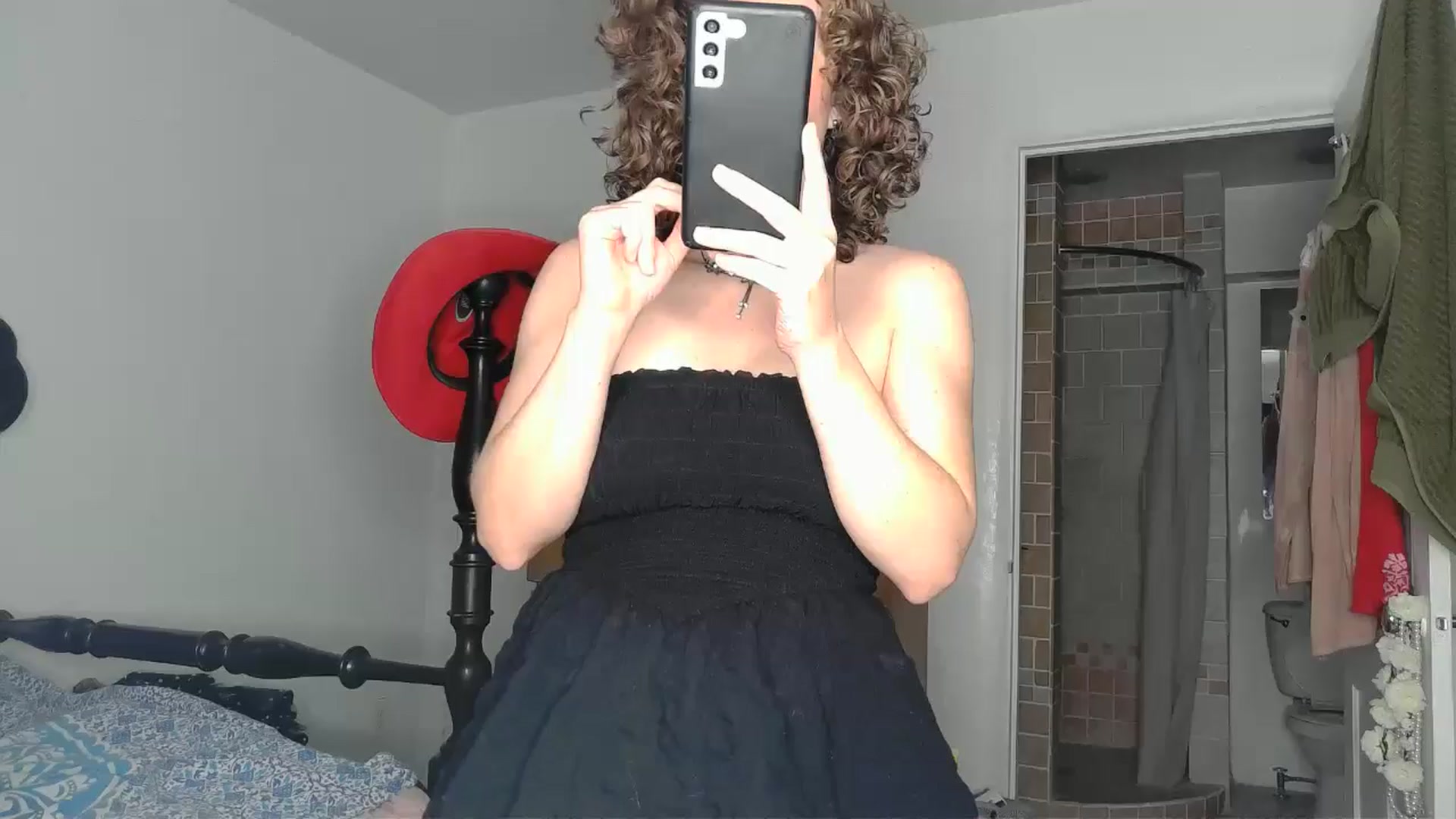 Gallery image thumbnail from TrollopTaylor's myfreecams stream on, 08/31/2024, 24:00 image 1 of 20