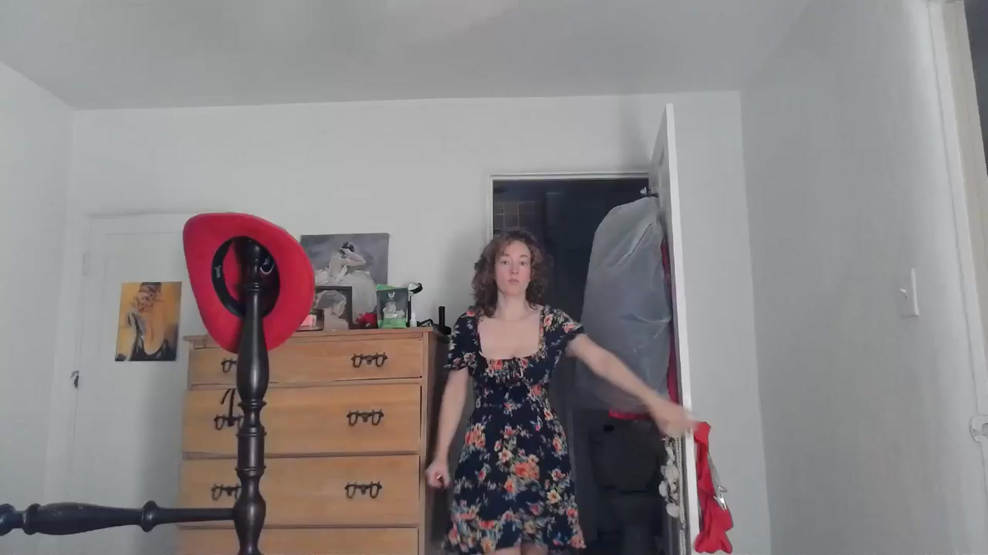 Gallery image thumbnail from TrollopTaylor's myfreecams stream on, 09/07/2024, 18:59 image 1 of 20