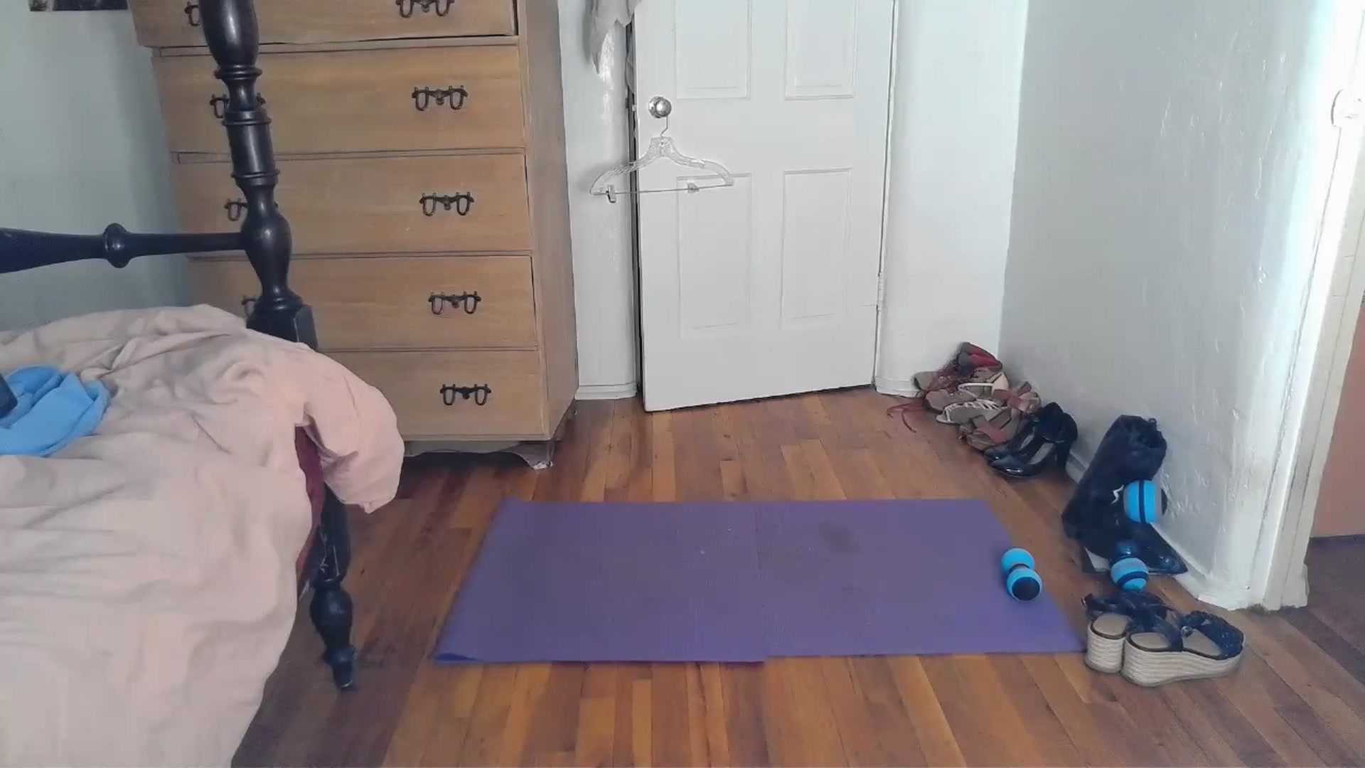 Gallery image thumbnail from TrollopTaylor's myfreecams stream on, 09/10/2024, 21:45 image 18 of 20