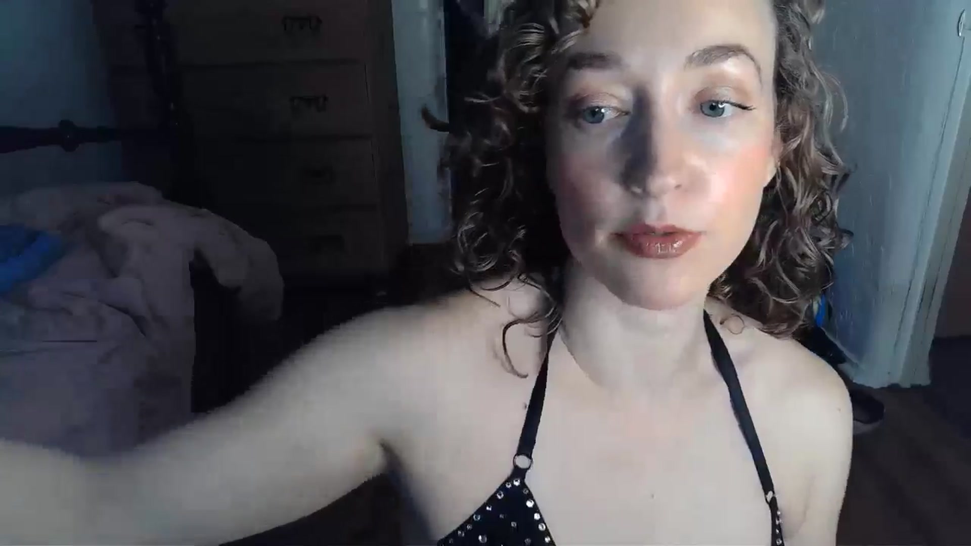 Gallery image thumbnail from TrollopTaylor's myfreecams stream on, 09/10/2024, 21:45 image 10 of 20
