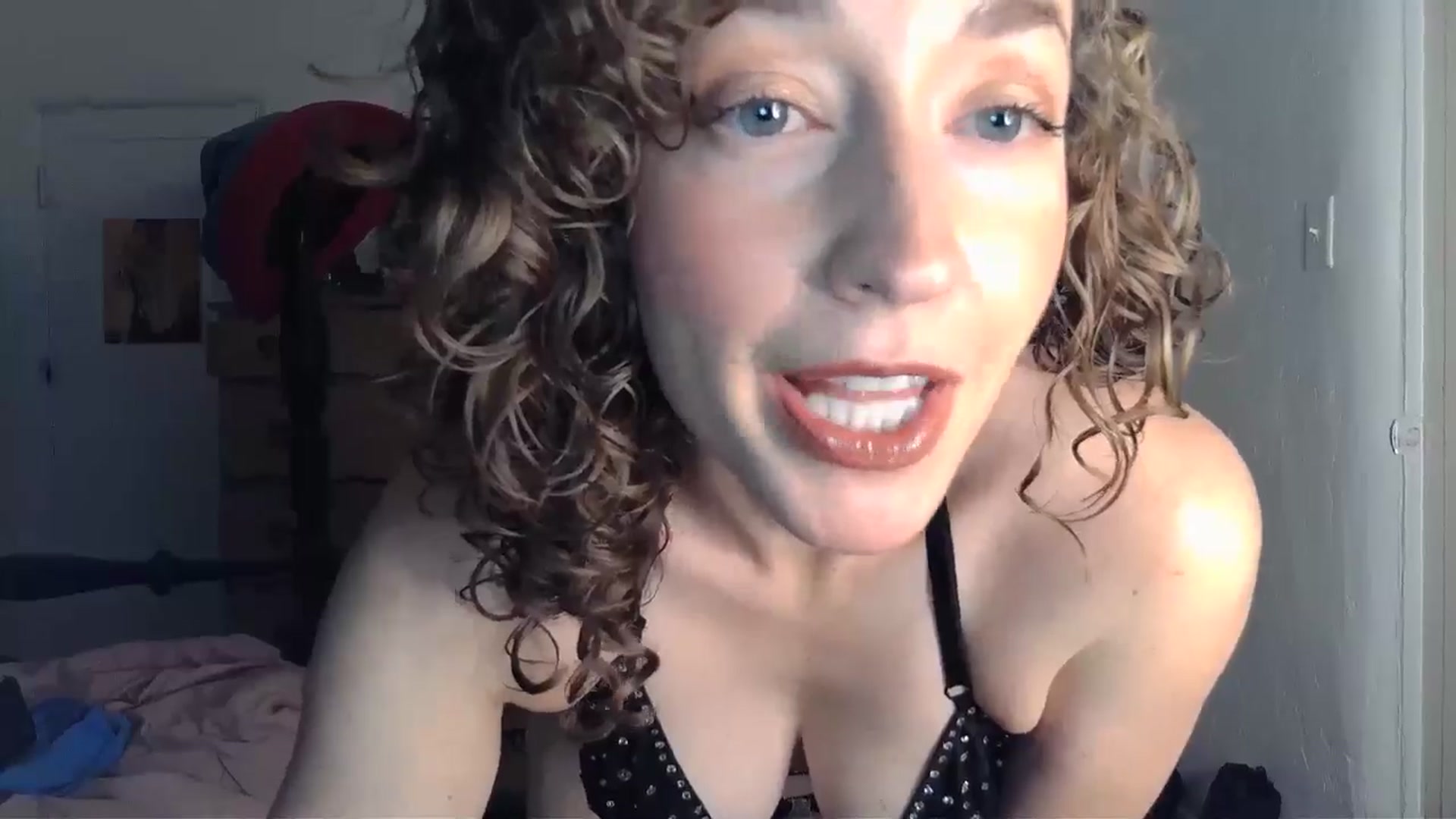 Gallery image thumbnail from TrollopTaylor's myfreecams stream on, 09/10/2024, 21:45 image 15 of 20