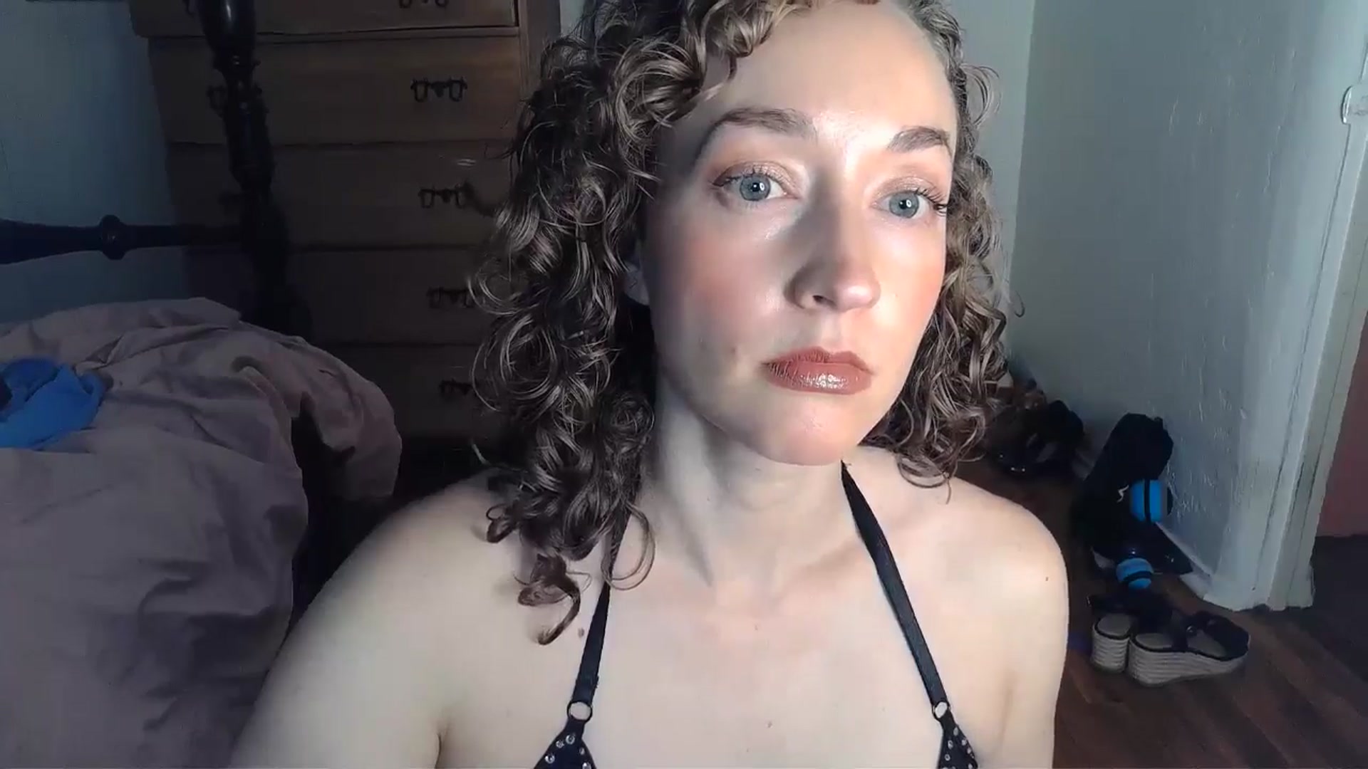 Gallery image thumbnail from TrollopTaylor's myfreecams stream on, 09/10/2024, 21:45 image 17 of 20