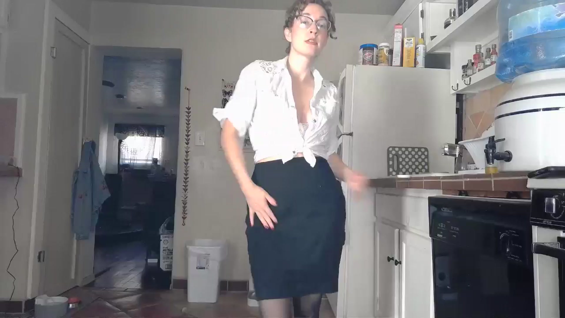 Gallery image thumbnail from TrollopTaylor's myfreecams stream on, 09/20/2024, 19:30 image 19 of 20