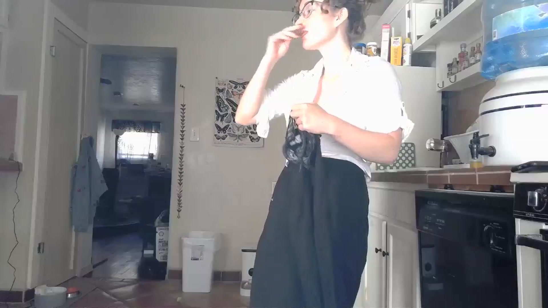 Gallery image thumbnail from TrollopTaylor's myfreecams stream on, 09/20/2024, 19:30 image 15 of 20
