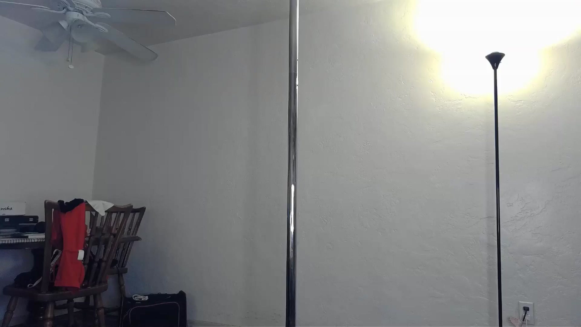 Gallery image thumbnail from TrollopTaylor's myfreecams stream on, 09/27/2024, 24:14 image 10 of 20