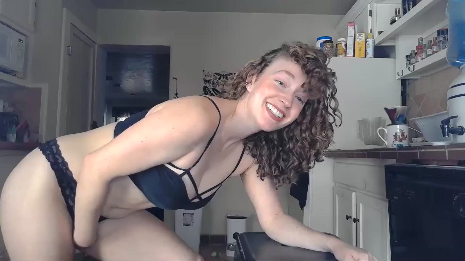 Gallery image thumbnail from TrollopTaylor's myfreecams stream on, 09/27/2024, 20:05 image 3 of 20