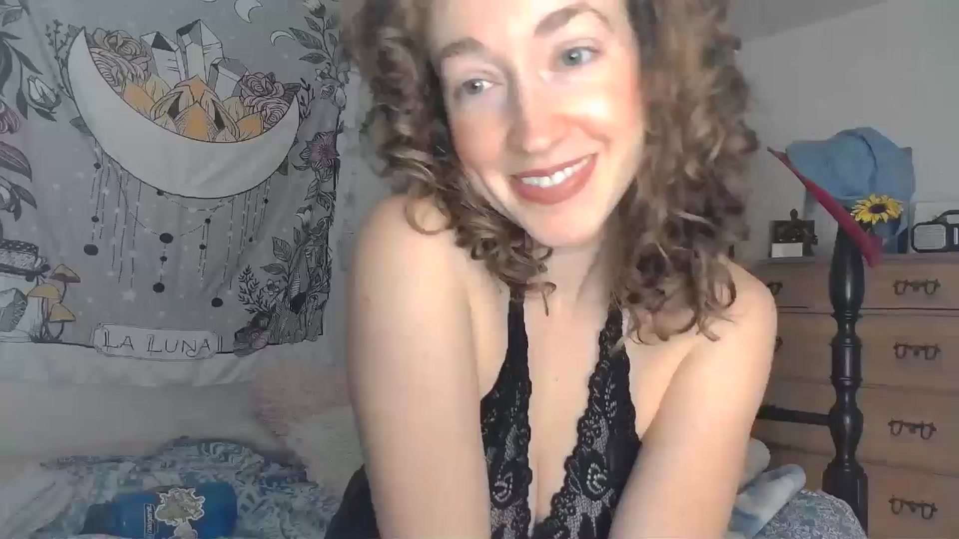 Gallery image thumbnail from TrollopTaylor's myfreecams stream on, 10/10/2024, 24:02 image 2 of 20