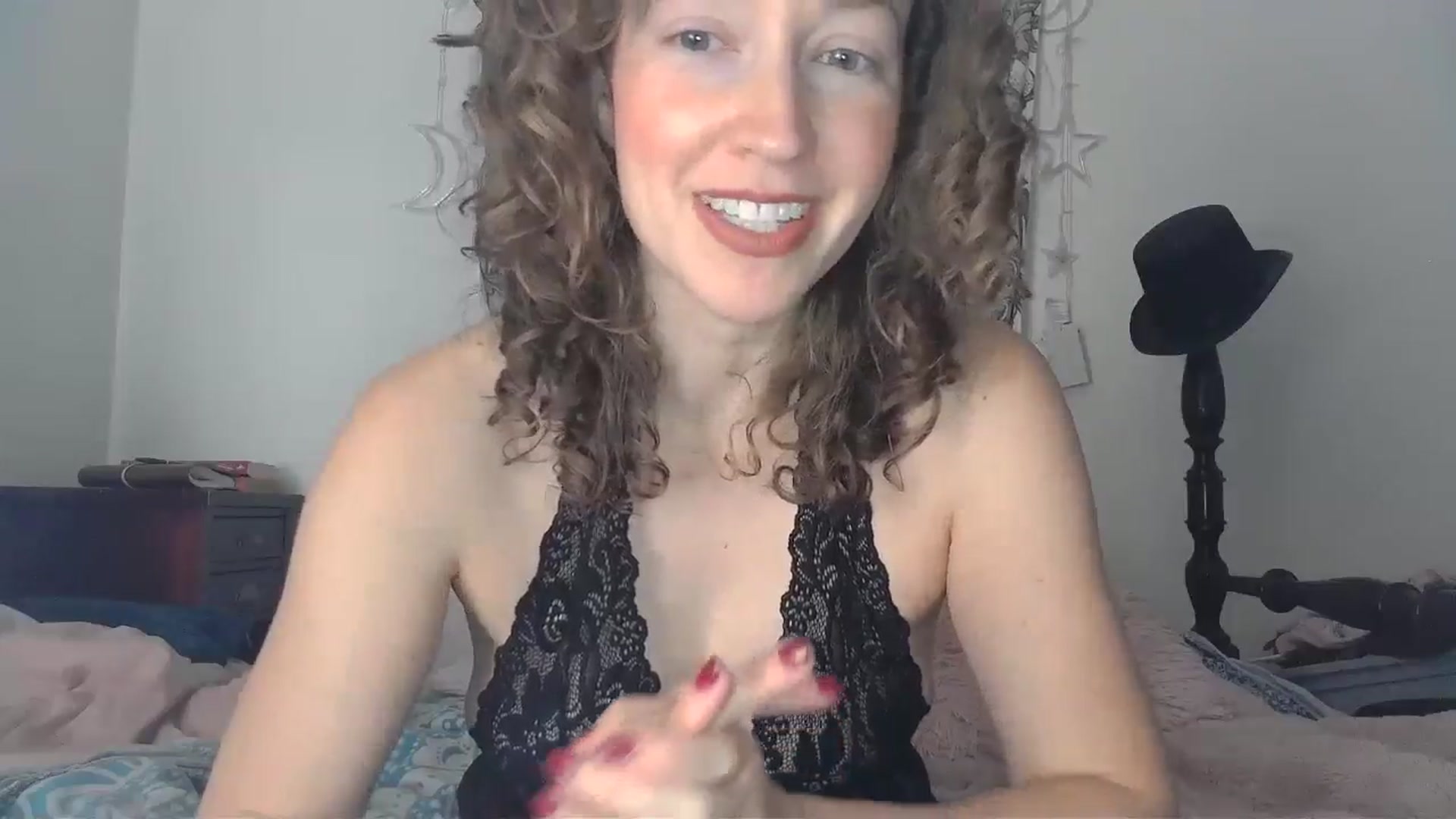 Gallery image thumbnail from TrollopTaylor's myfreecams stream on, 10/10/2024, 24:02 image 17 of 20