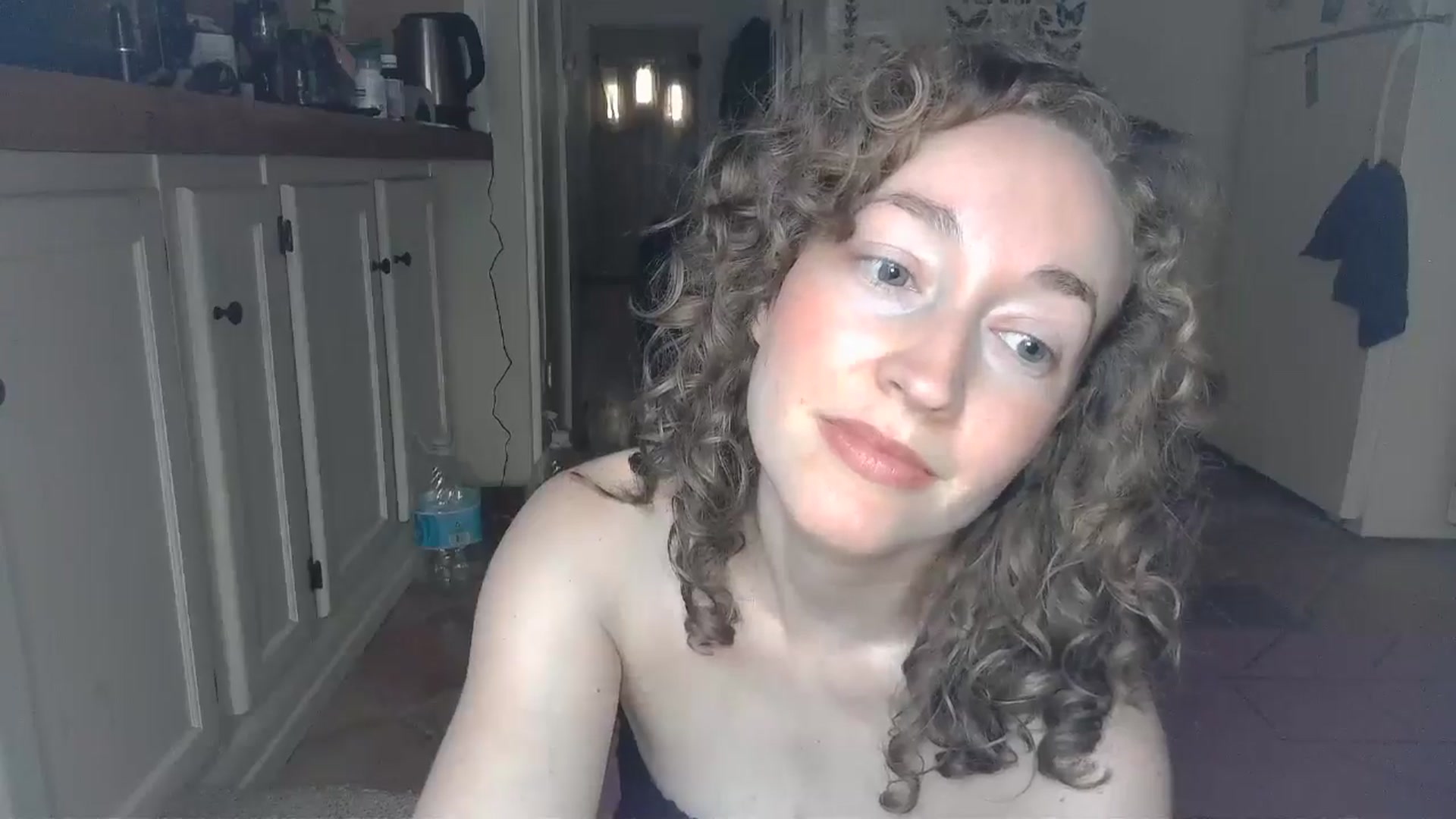 Gallery image thumbnail from TrollopTaylor's myfreecams stream on, 10/13/2024, 22:22 image 18 of 20