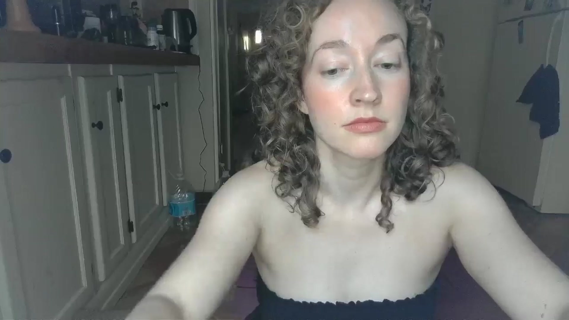 Gallery image thumbnail from TrollopTaylor's myfreecams stream on, 10/13/2024, 22:22 image 10 of 20