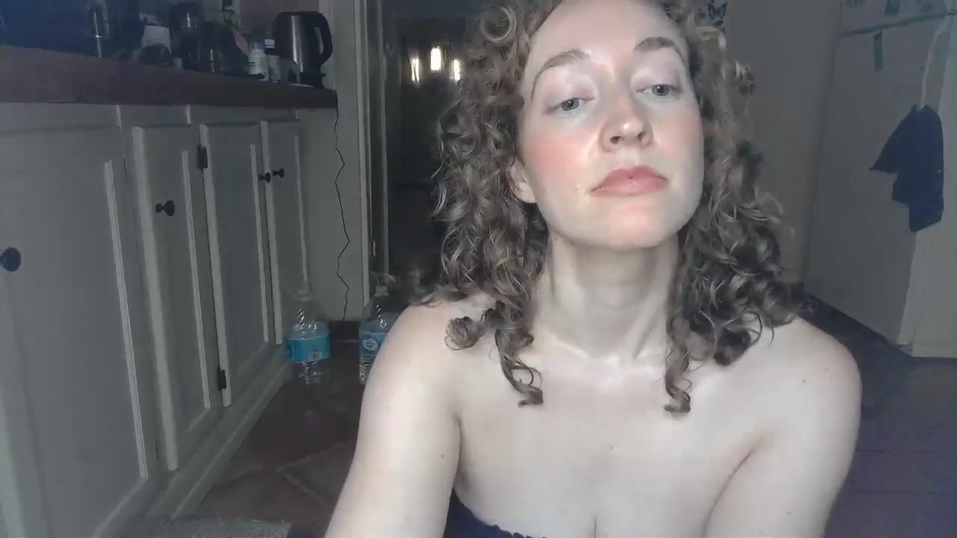 Gallery image thumbnail from TrollopTaylor's myfreecams stream on, 10/13/2024, 22:22 image 16 of 20
