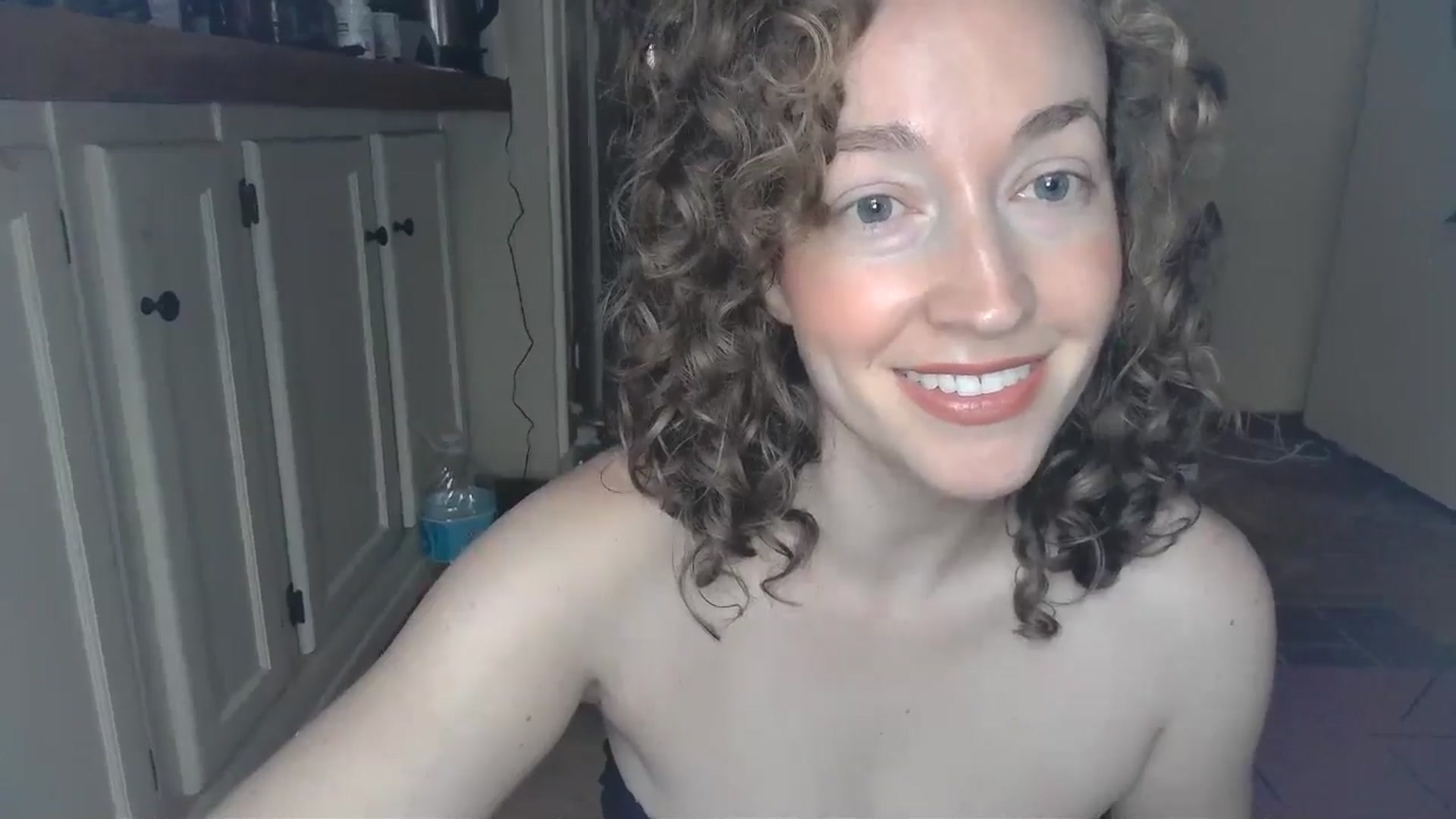 Gallery image thumbnail from TrollopTaylor's myfreecams stream on, 10/13/2024, 22:22 image 5 of 20