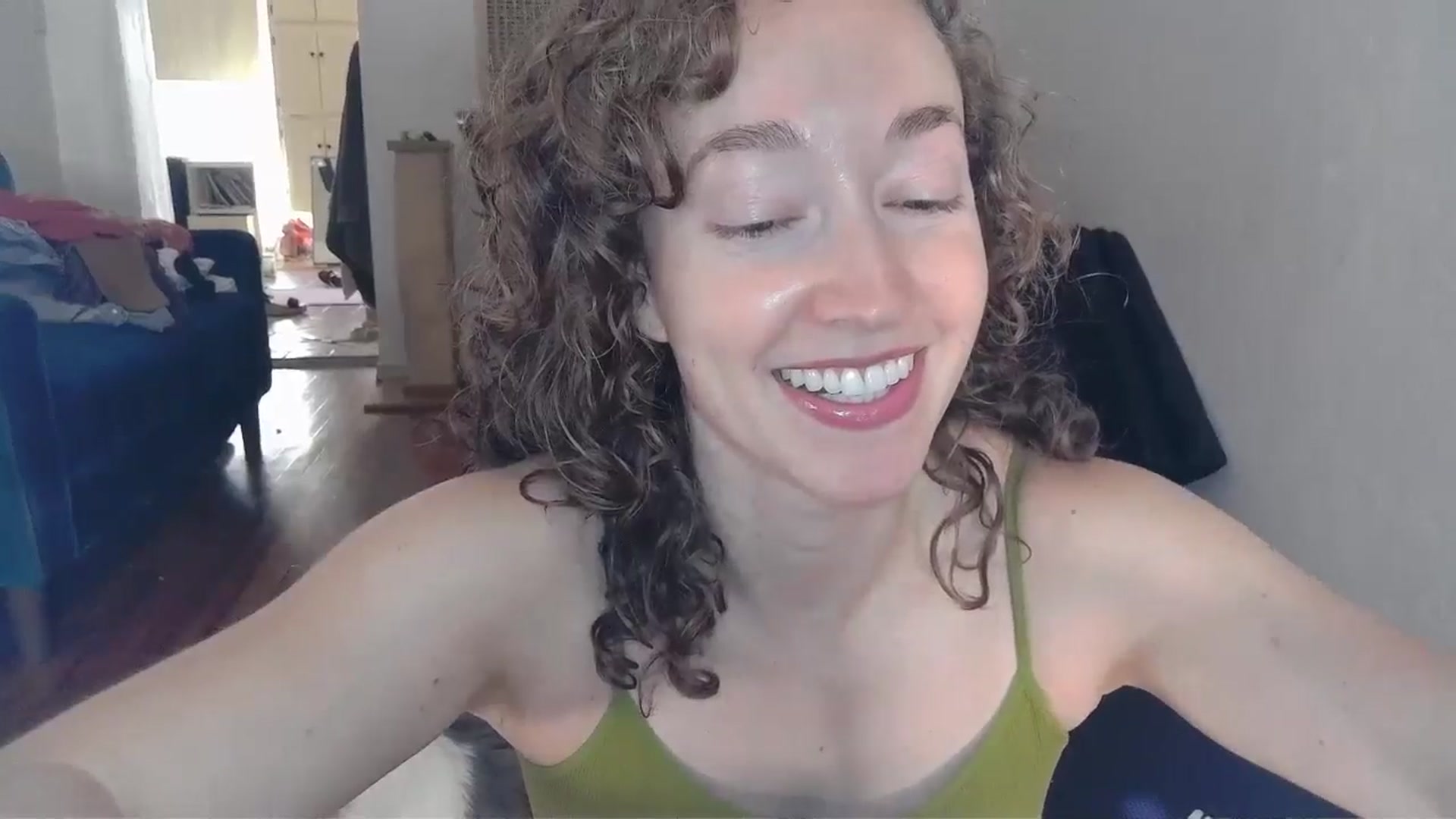 Gallery image thumbnail from TrollopTaylor's myfreecams stream on, 10/16/2024, 21:23 image 5 of 20