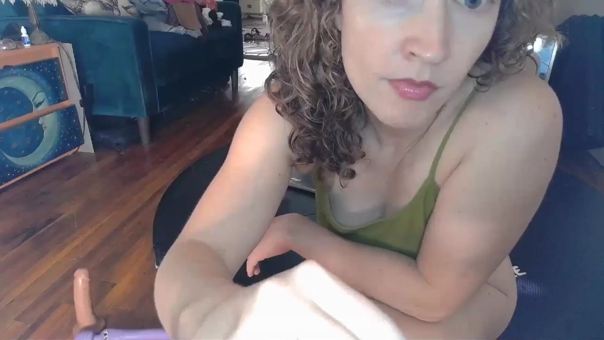 Gallery image thumbnail from TrollopTaylor's myfreecams stream on, 10/16/2024, 21:23 image 20 of 20