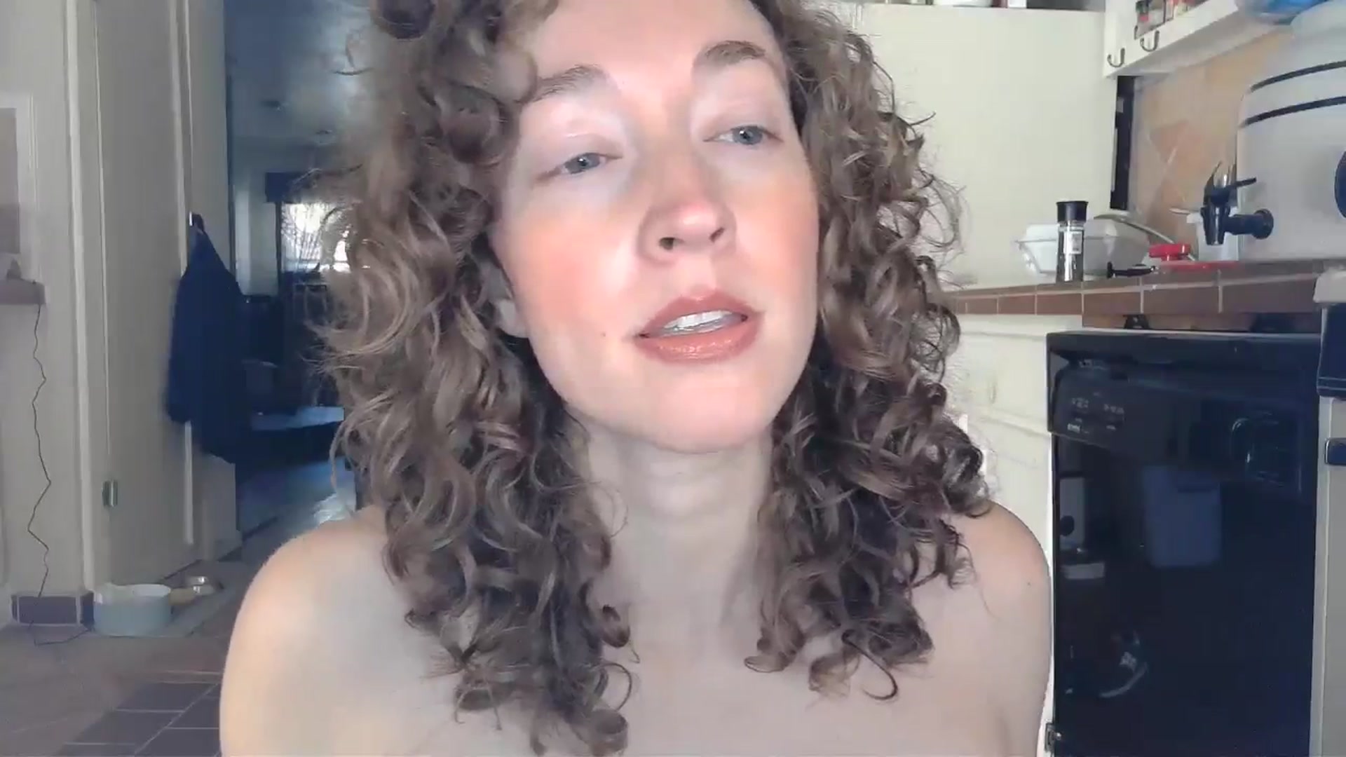 Gallery image thumbnail from TrollopTaylor's myfreecams stream on, 10/22/2024, 20:38 image 7 of 20