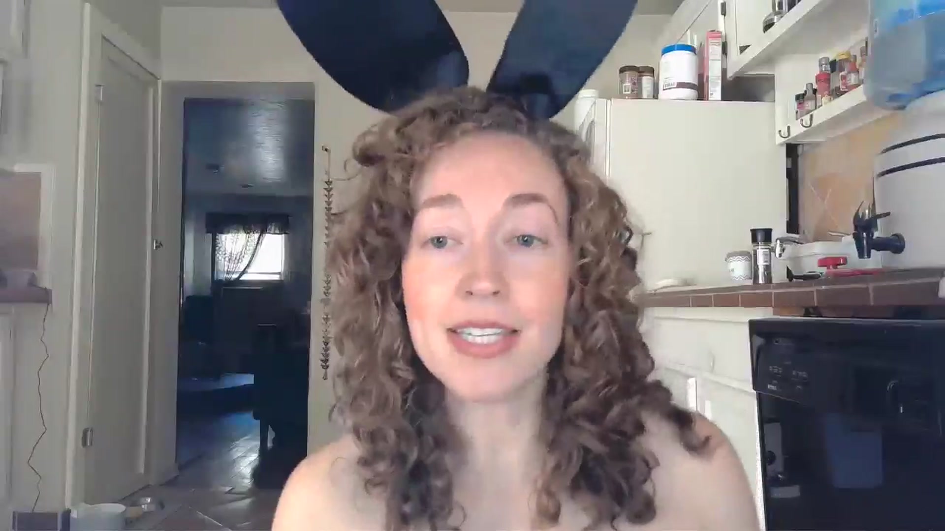 Gallery image thumbnail from TrollopTaylor's myfreecams stream on, 10/22/2024, 20:38 image 19 of 20