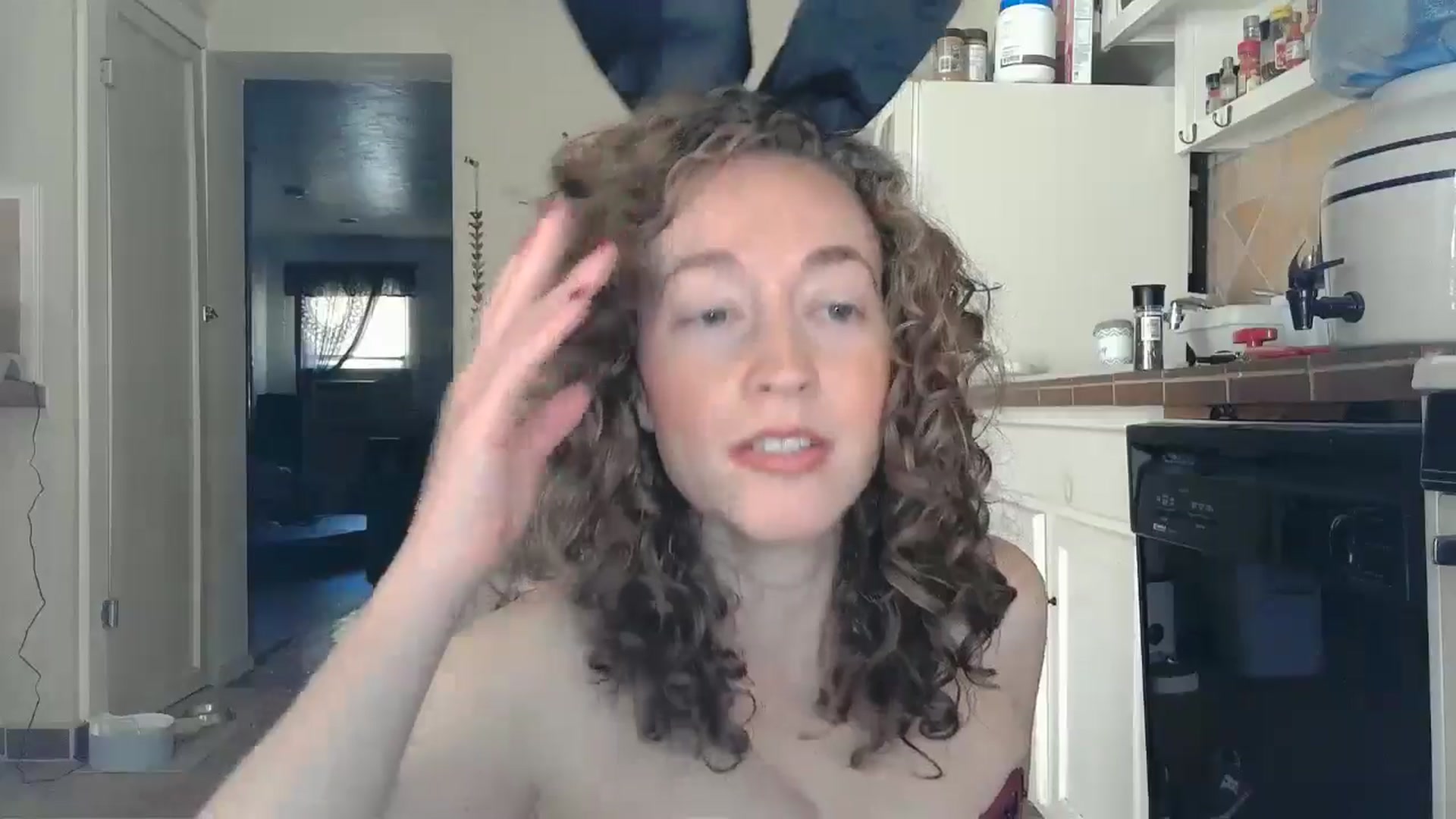 Gallery image thumbnail from TrollopTaylor's myfreecams stream on, 10/22/2024, 20:38 image 16 of 20