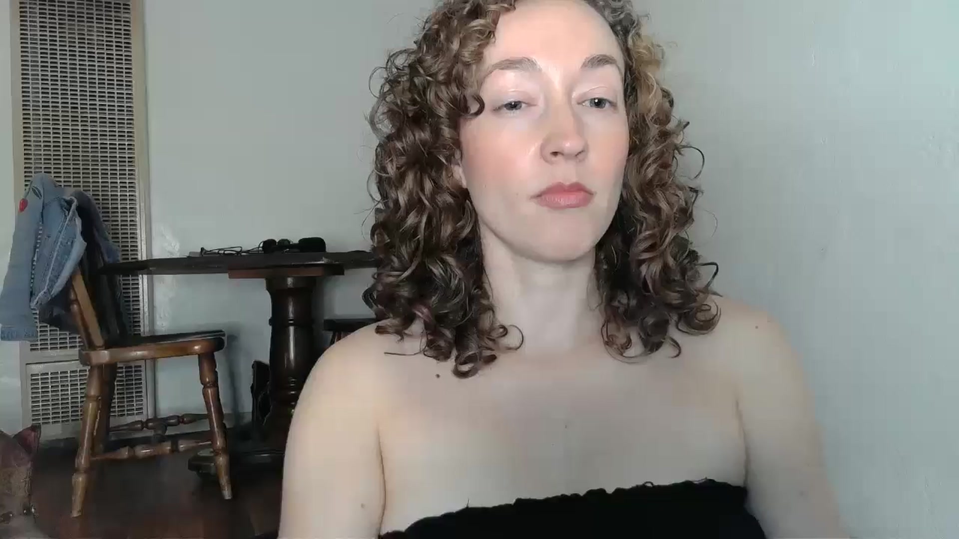 Gallery image thumbnail from TrollopTaylor's myfreecams stream on, 10/31/2024, 20:46 image 4 of 20