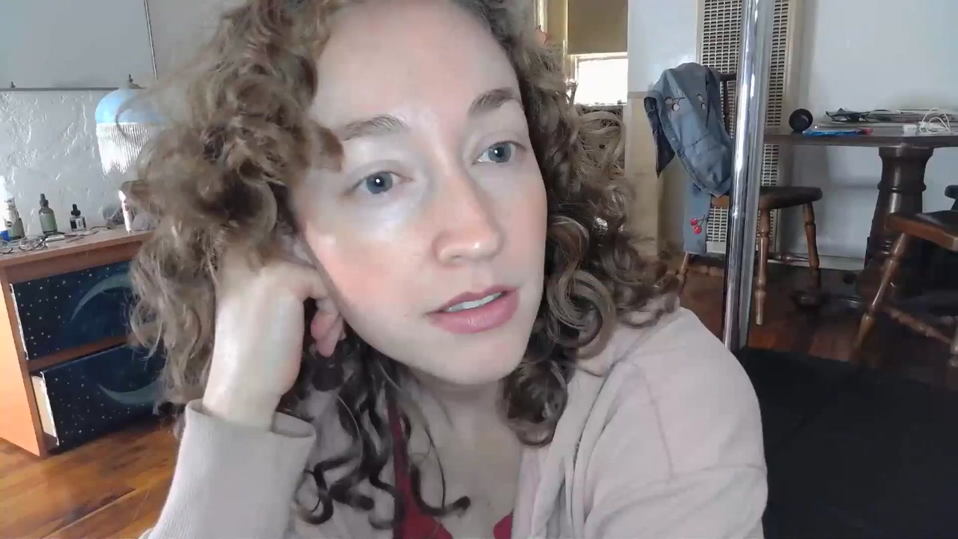 Gallery image thumbnail from TrollopTaylor's myfreecams stream on, 11/05/2024, 20:11 image 8 of 20
