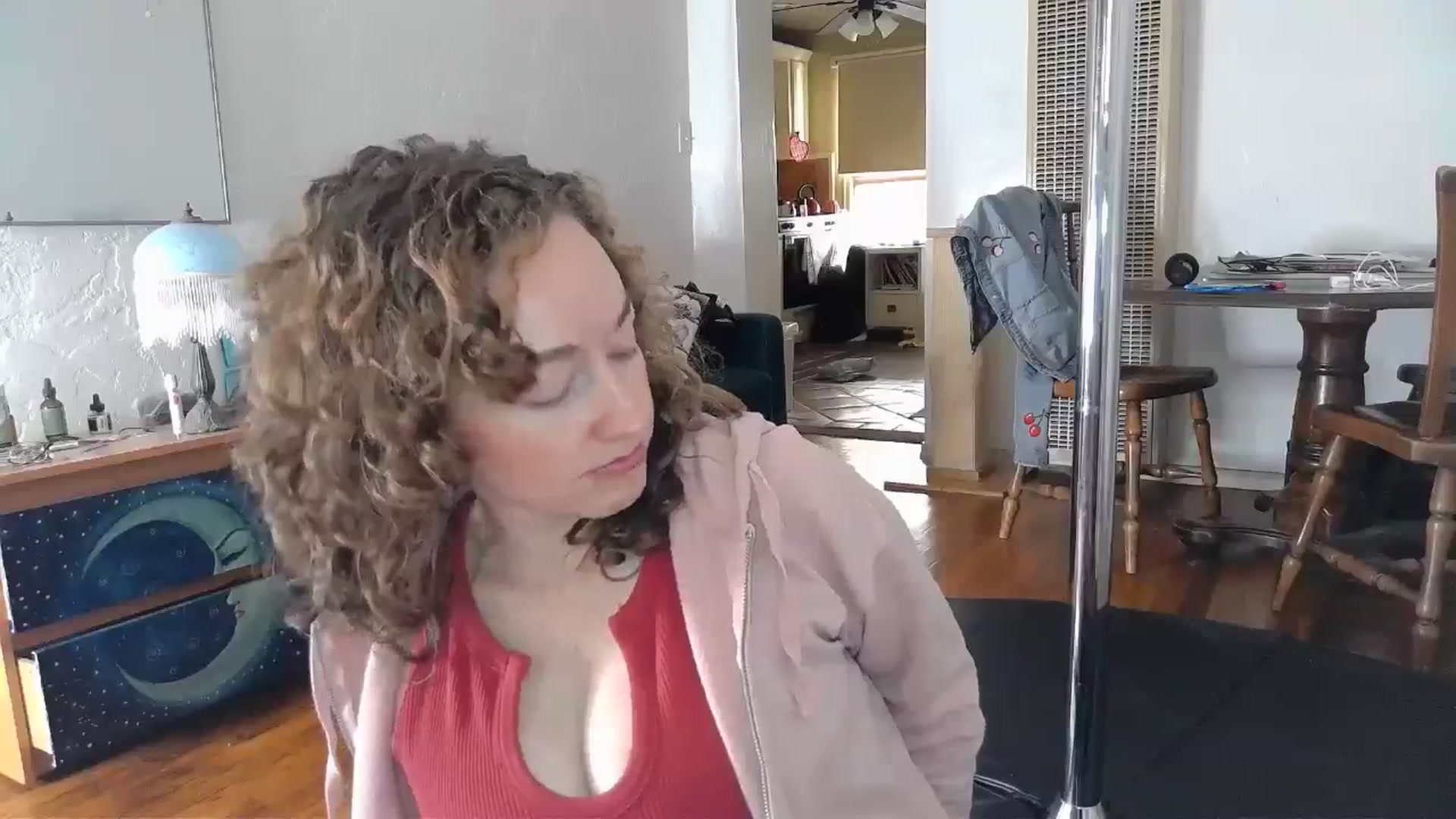 Gallery image thumbnail from TrollopTaylor's myfreecams stream on, 11/05/2024, 20:11 image 12 of 20