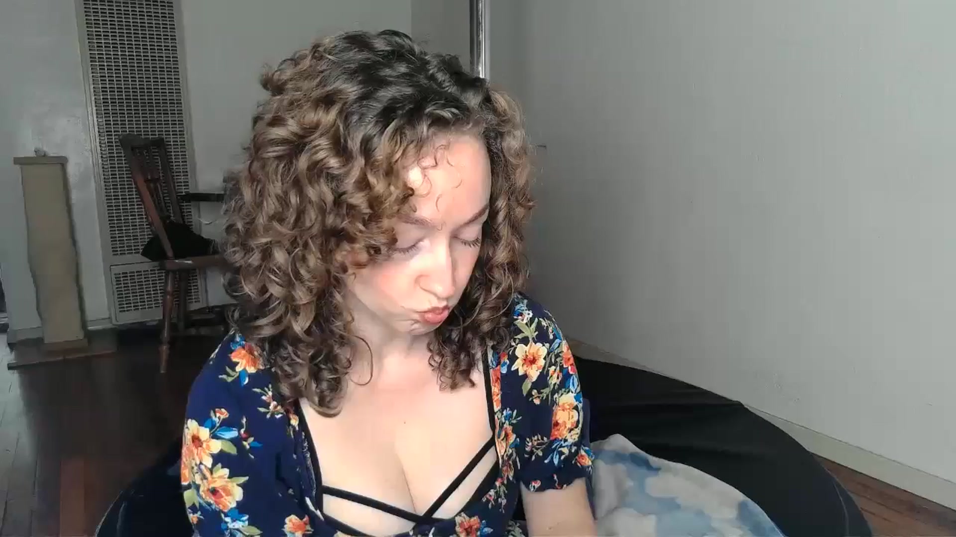 Gallery image thumbnail from TrollopTaylor's myfreecams stream on, 11/09/2024, 19:50 image 10 of 20