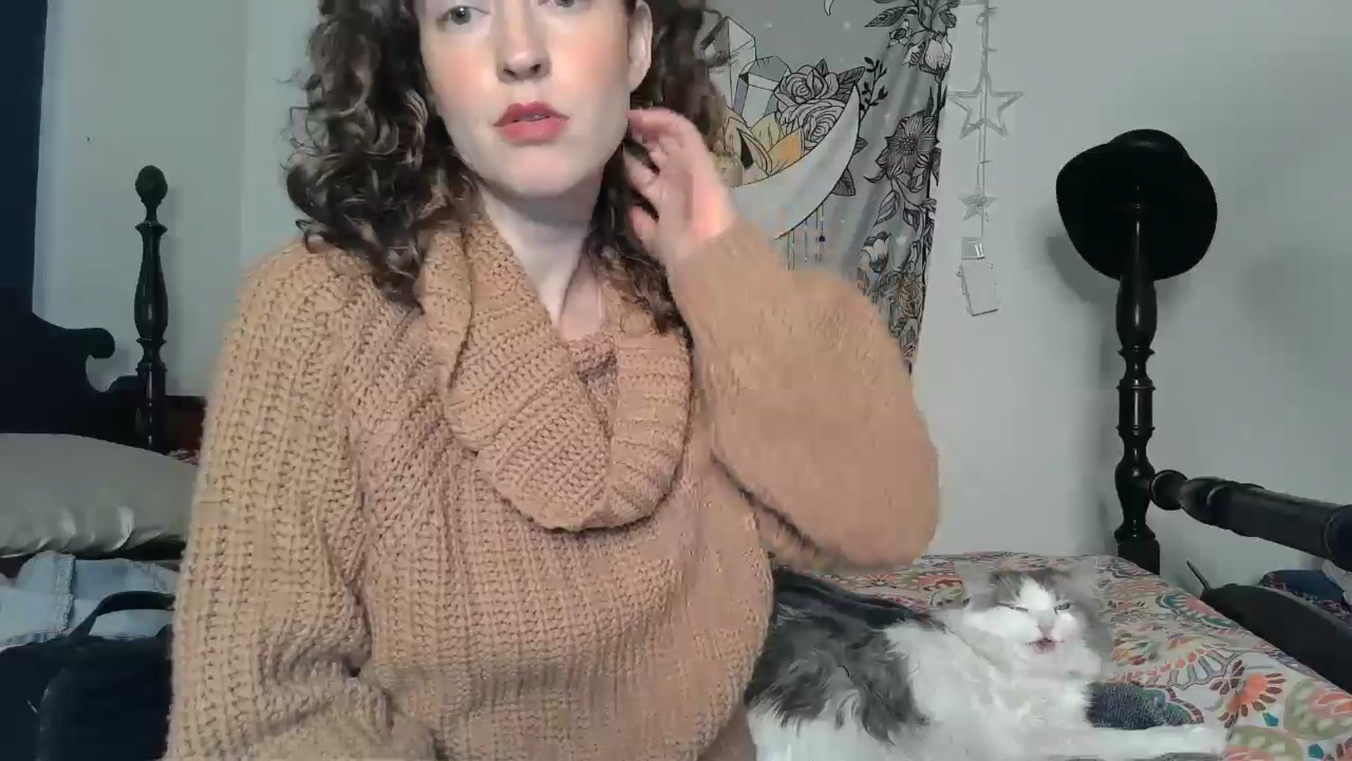 Gallery image thumbnail from TrollopTaylor's myfreecams stream on, 11/10/2024, 23:03 image 15 of 20