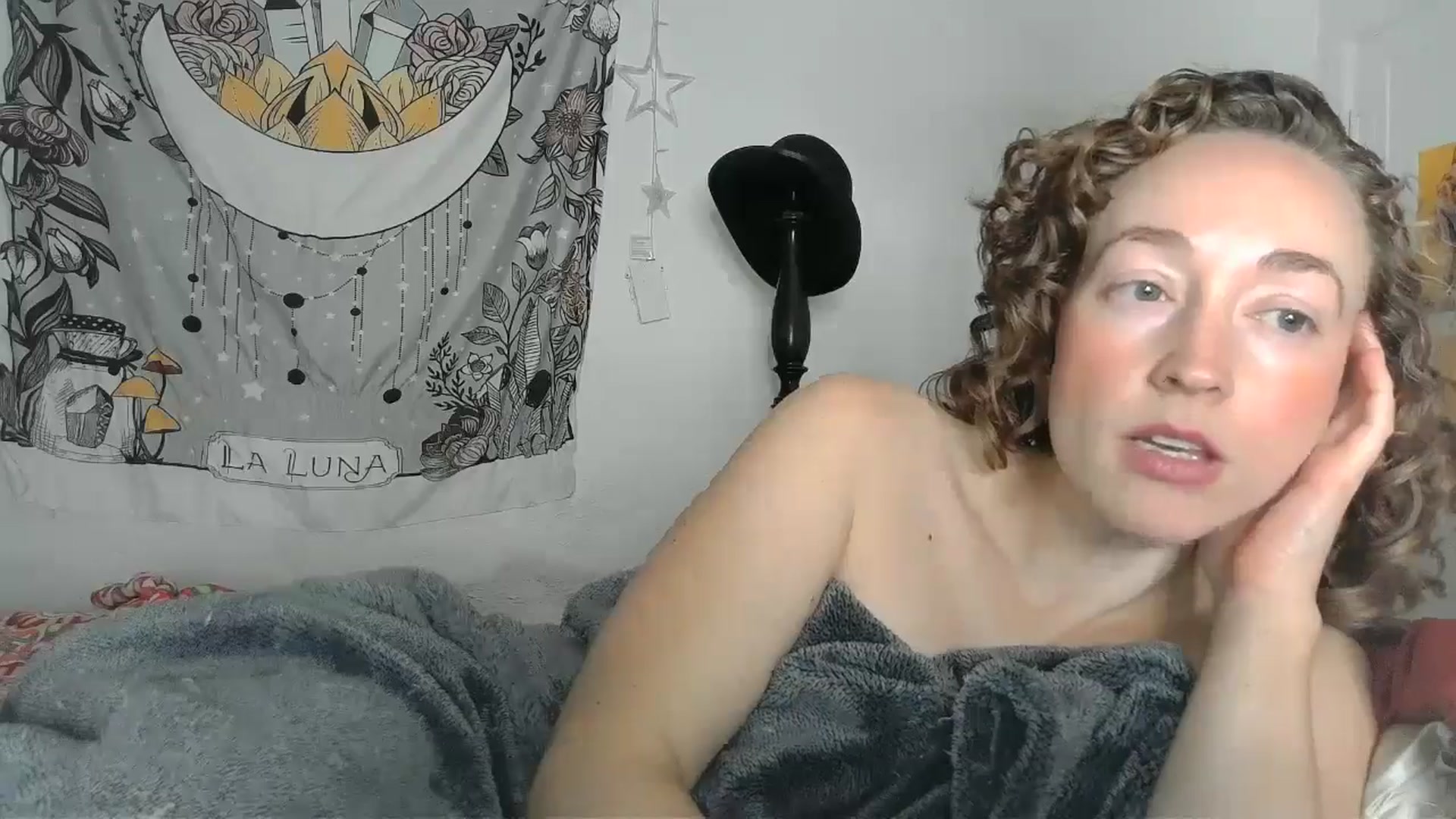 Gallery image thumbnail from TrollopTaylor's myfreecams stream on, 11/12/2024, 21:48 image 17 of 20