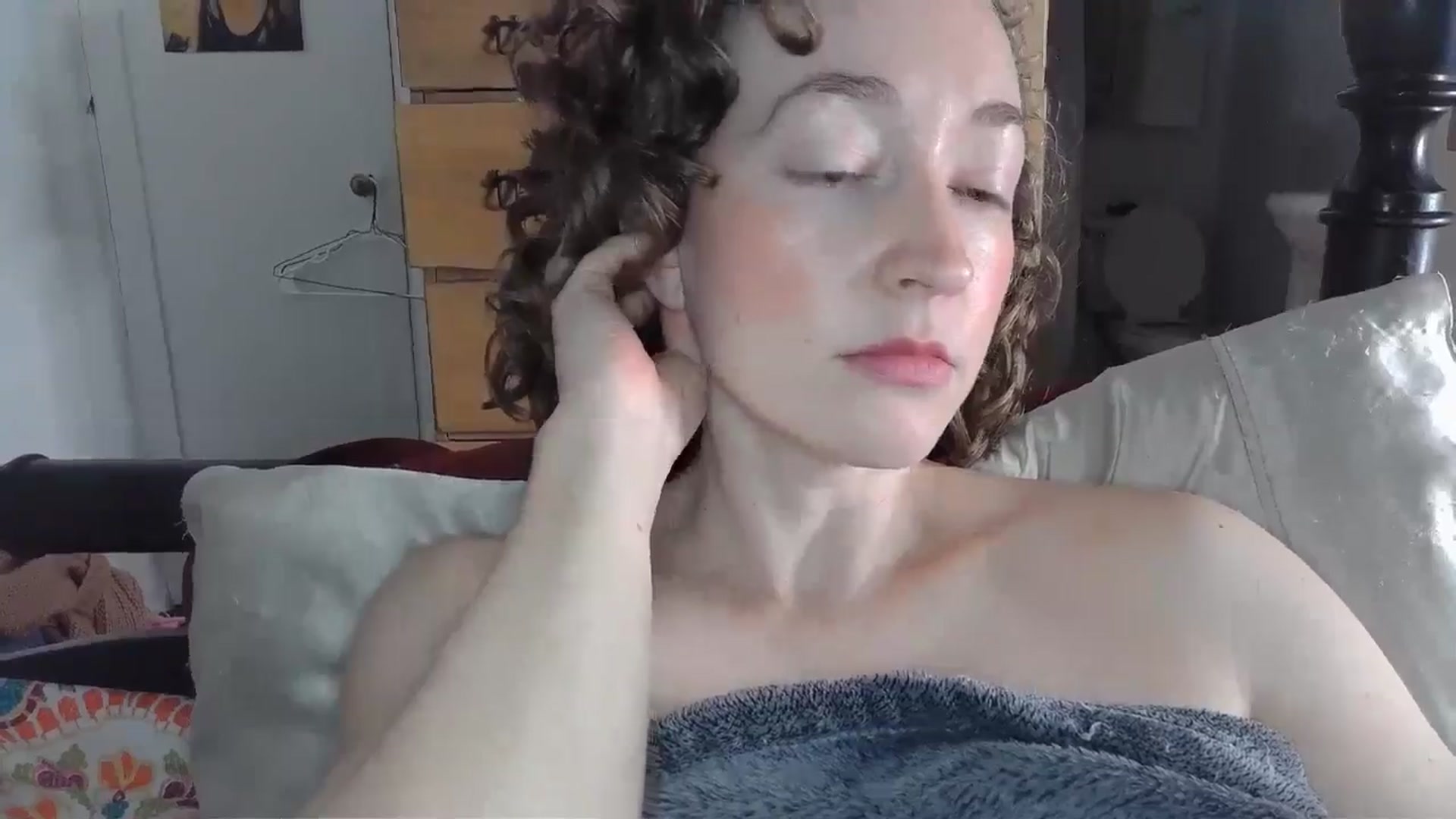 Gallery image thumbnail from TrollopTaylor's myfreecams stream on, 11/12/2024, 21:48 image 9 of 20