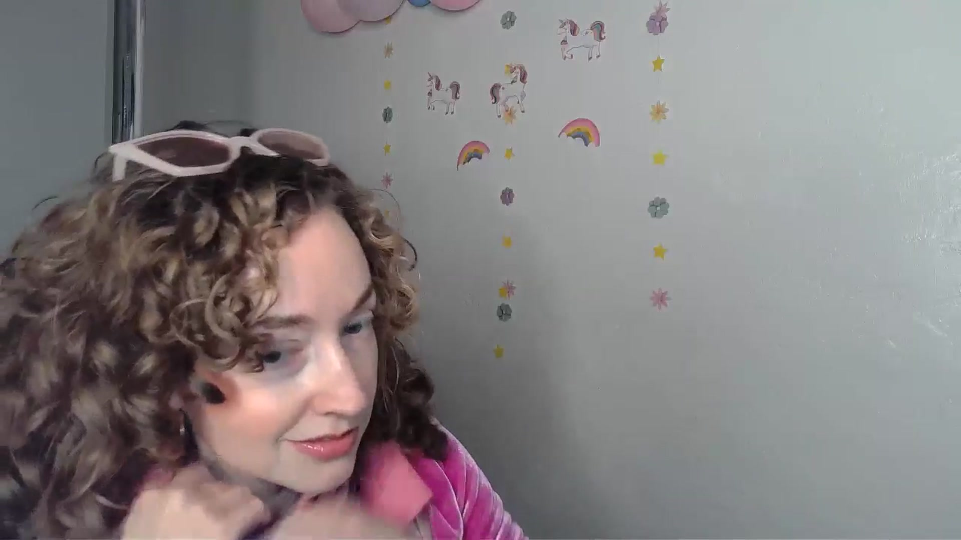 Gallery image thumbnail from TrollopTaylor's myfreecams stream on, 11/15/2024, 19:23 image 17 of 20