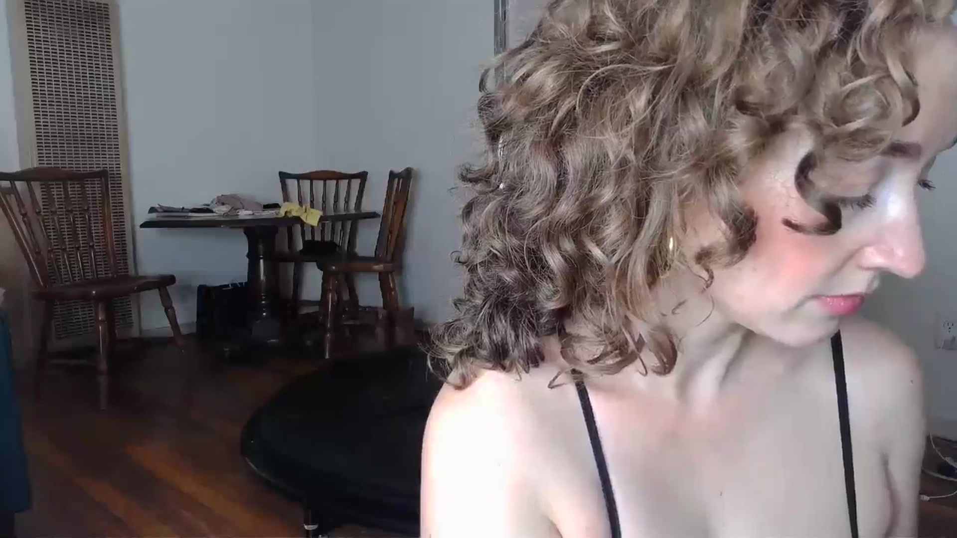 Gallery image thumbnail from TrollopTaylor's myfreecams stream on, 11/15/2024, 21:02 image 9 of 20