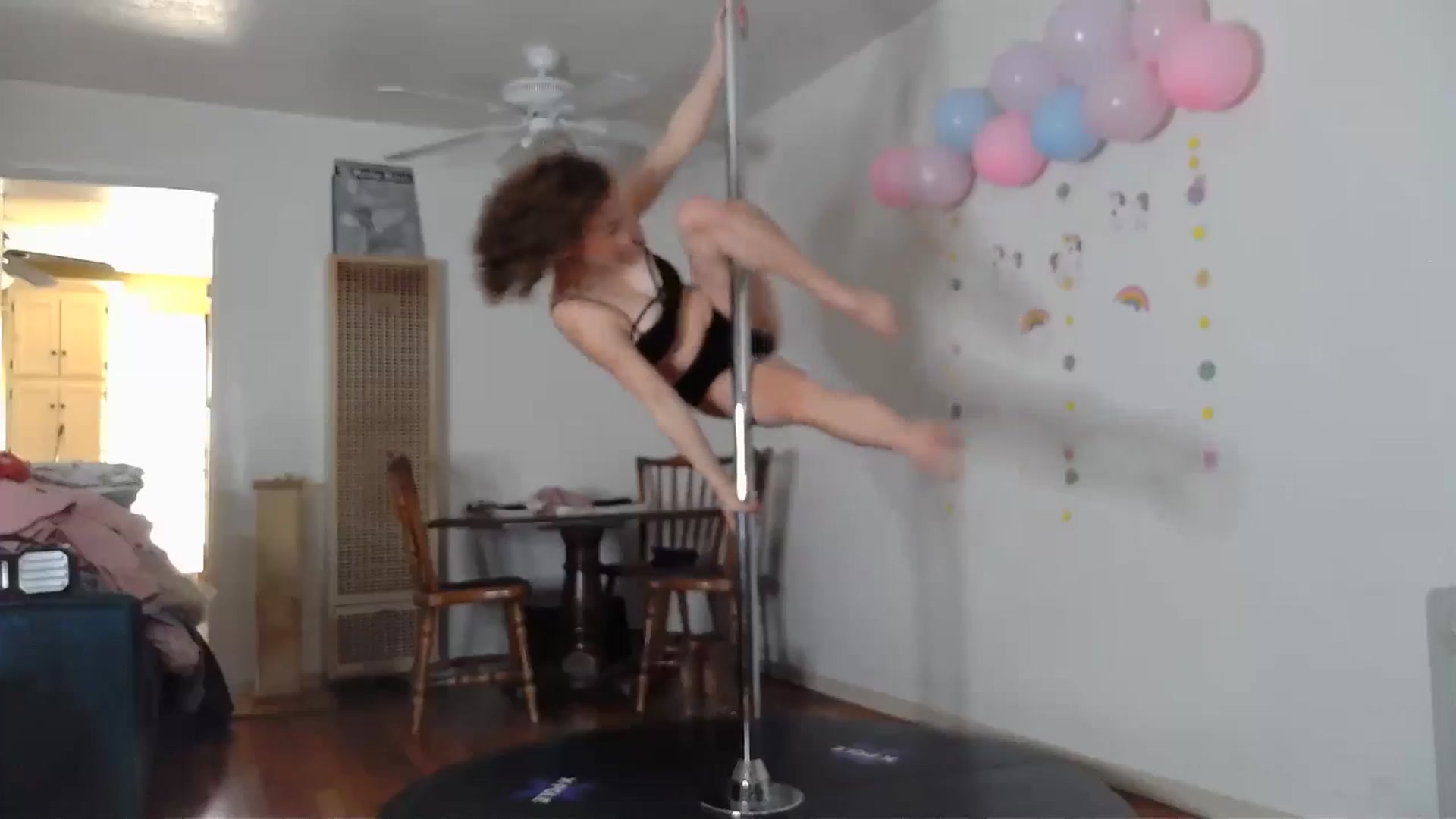 Gallery image thumbnail from TrollopTaylor's myfreecams stream on, 11/15/2024, 21:02 image 16 of 20