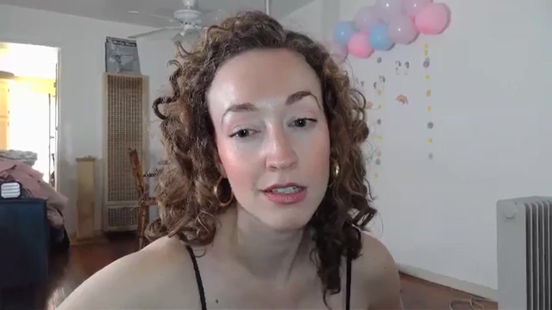 Gallery image thumbnail from TrollopTaylor's myfreecams stream on, 11/15/2024, 21:18 image 3 of 20
