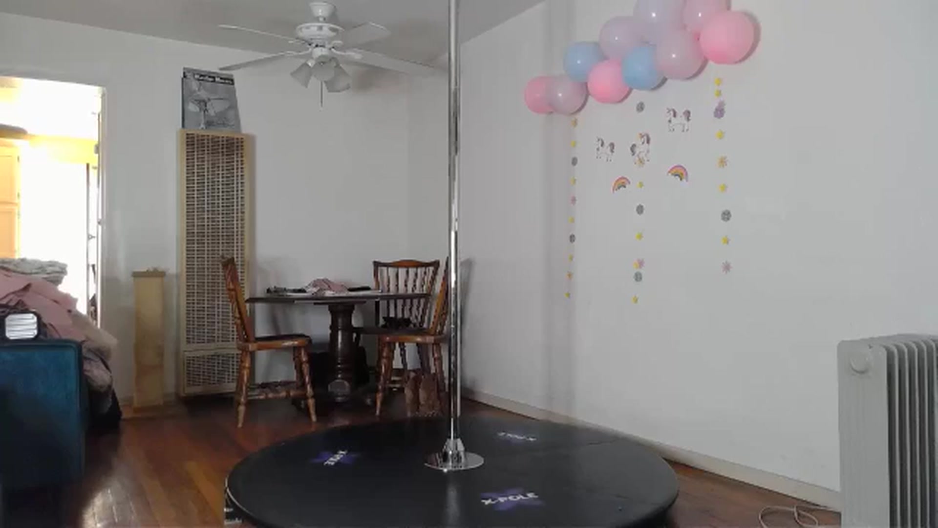 Gallery image thumbnail from TrollopTaylor's myfreecams stream on, 11/15/2024, 21:18 image 15 of 20