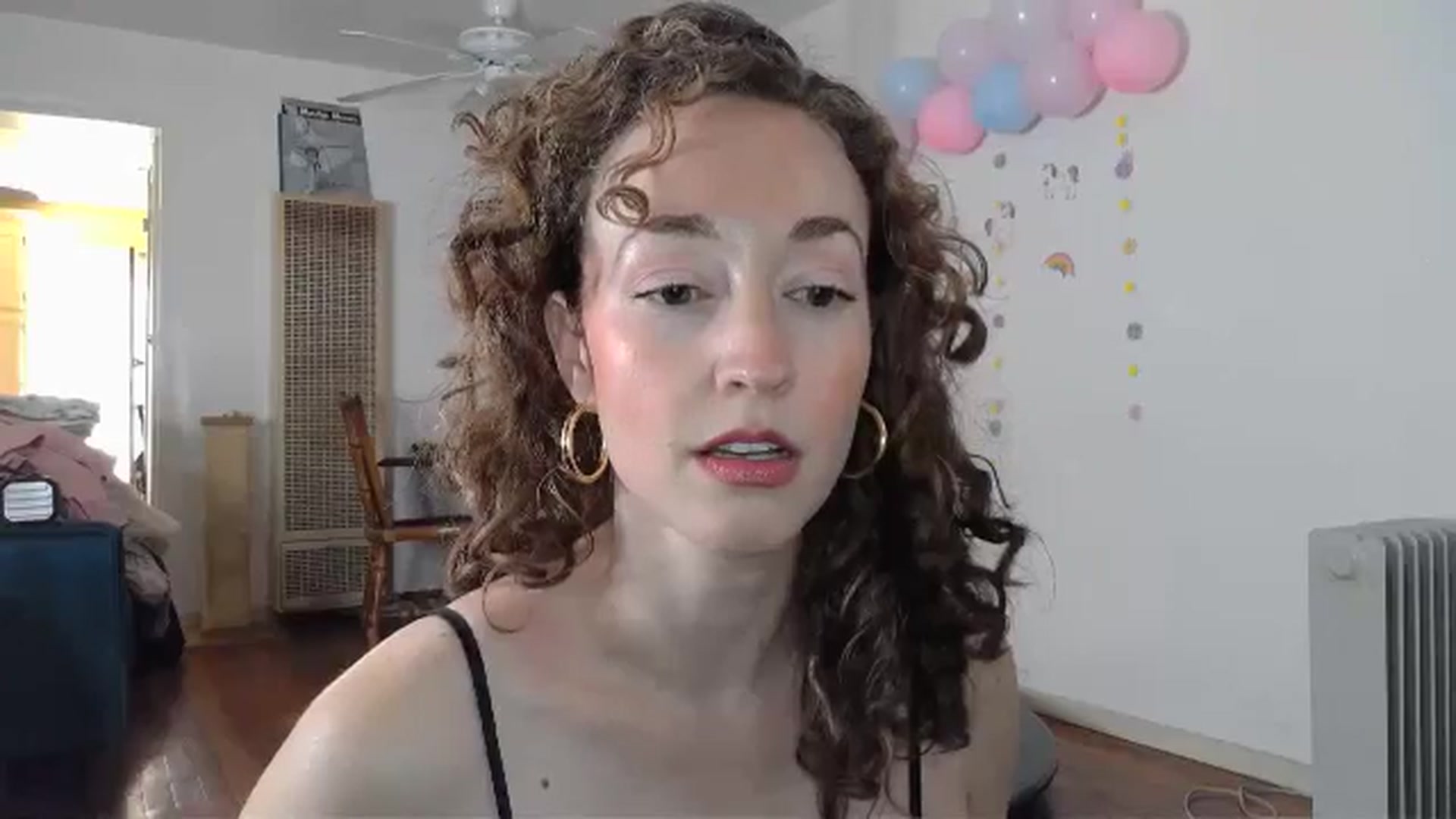 Gallery image thumbnail from TrollopTaylor's myfreecams stream on, 11/15/2024, 21:18 image 4 of 20
