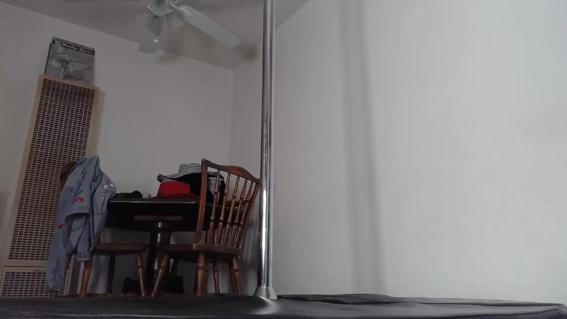 Gallery image thumbnail from TrollopTaylor's myfreecams stream on, 12/01/2024, 23:17 image 18 of 20