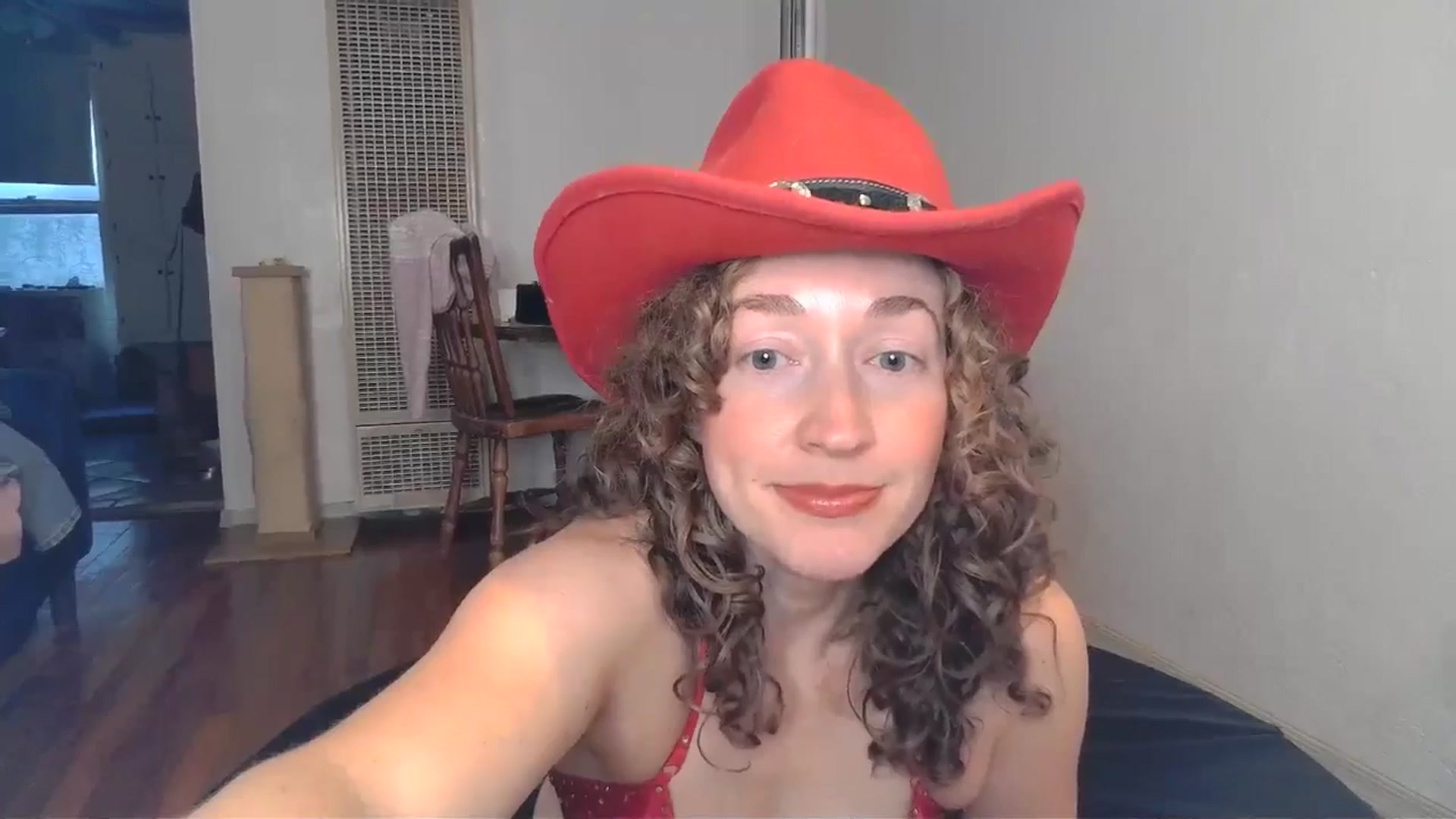 Gallery image thumbnail from TrollopTaylor's myfreecams stream on, 12/03/2024, 24:01 image 5 of 20