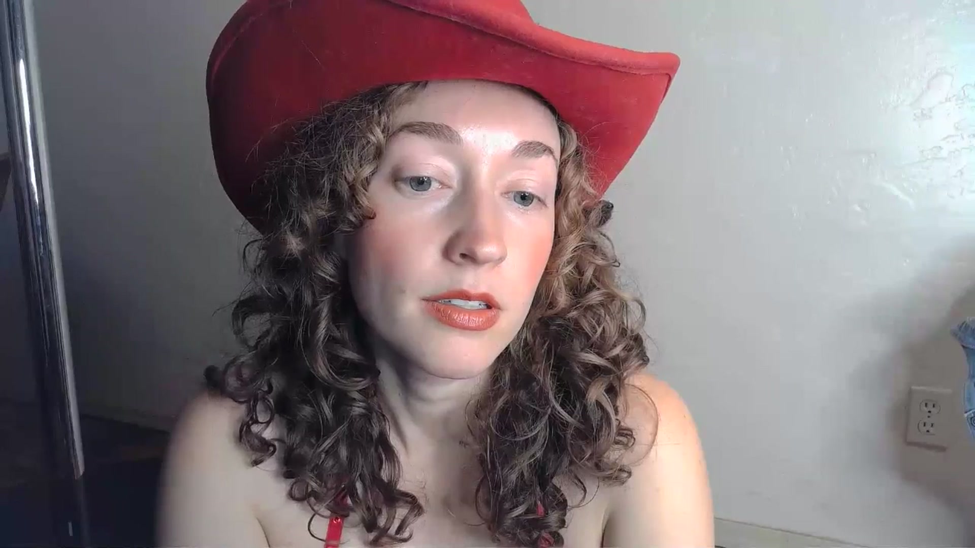 Gallery image thumbnail from TrollopTaylor's myfreecams stream on, 12/03/2024, 24:01 image 13 of 20