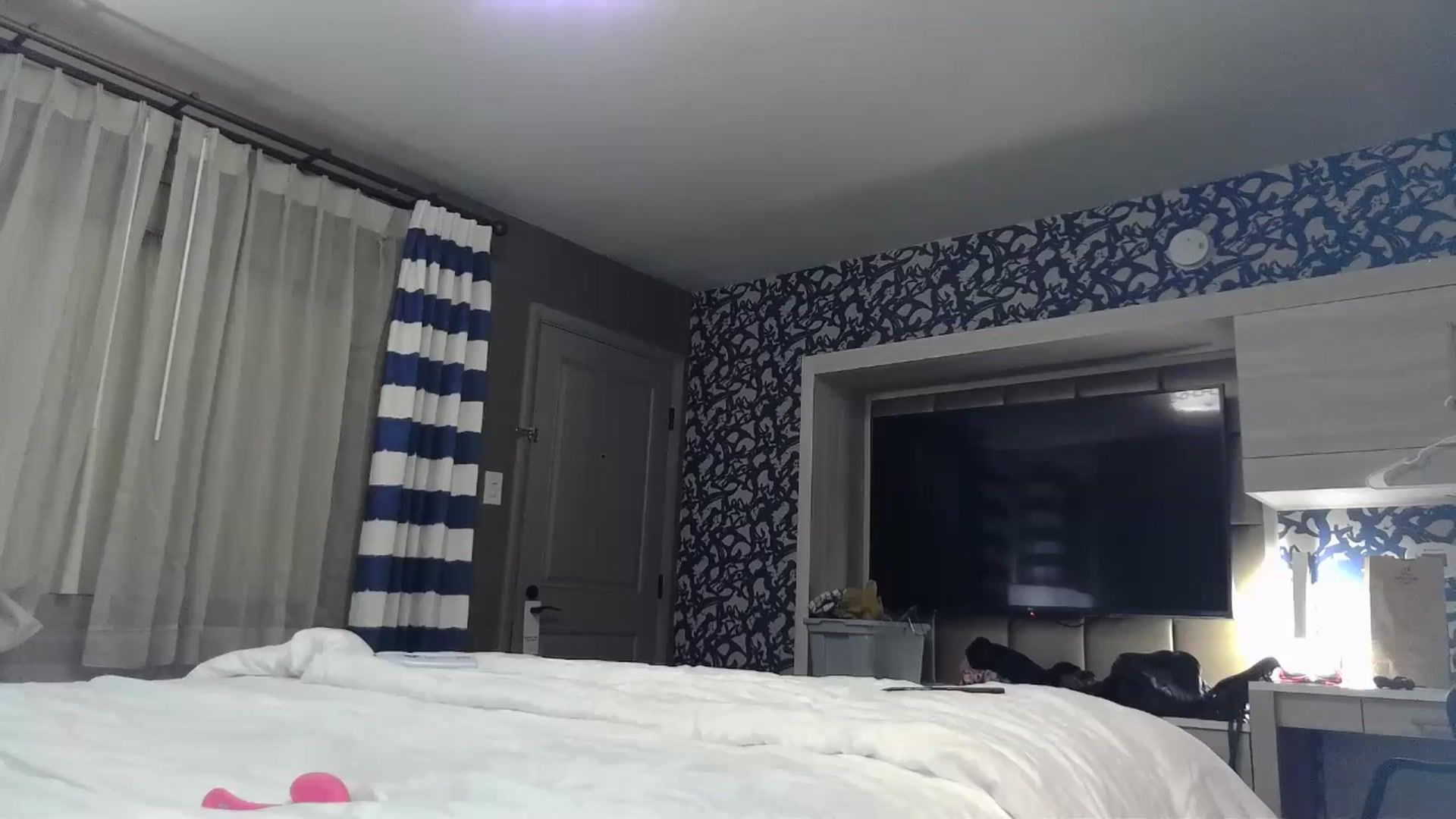 Gallery image thumbnail from TrollopTaylor's myfreecams stream on, 12/04/2024, 05:19 image 5 of 20
