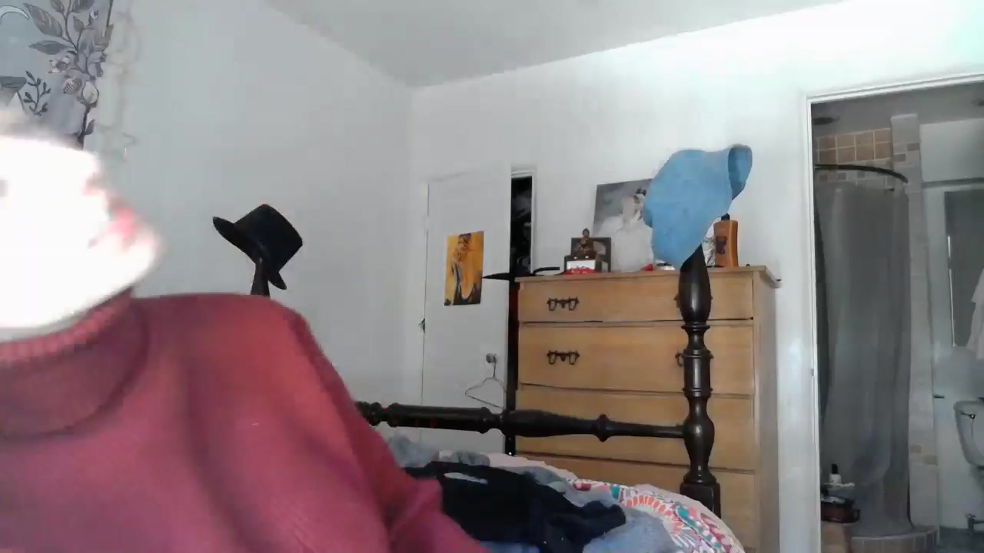 Gallery image thumbnail from TrollopTaylor's myfreecams stream on, 12/10/2024, 19:49 image 12 of 20
