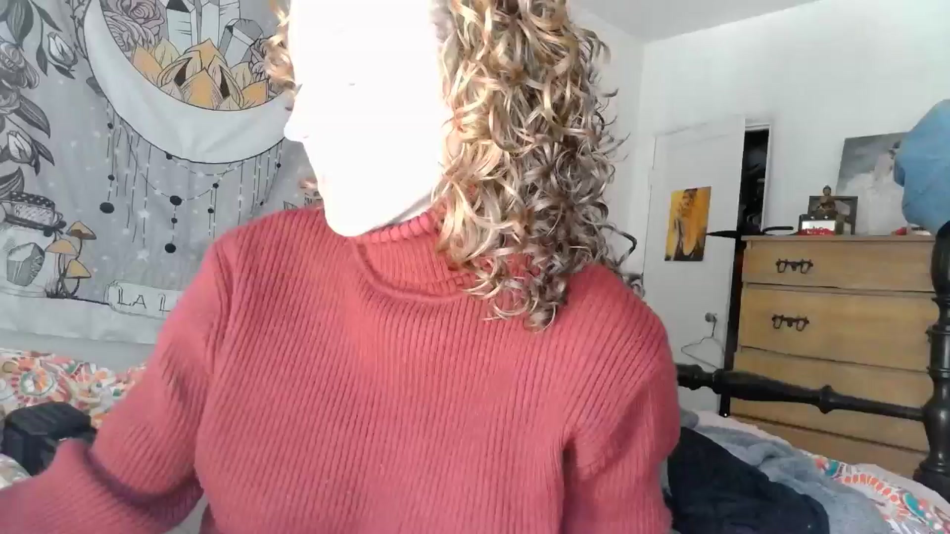 Gallery image thumbnail from TrollopTaylor's myfreecams stream on, 12/10/2024, 19:49 image 14 of 20