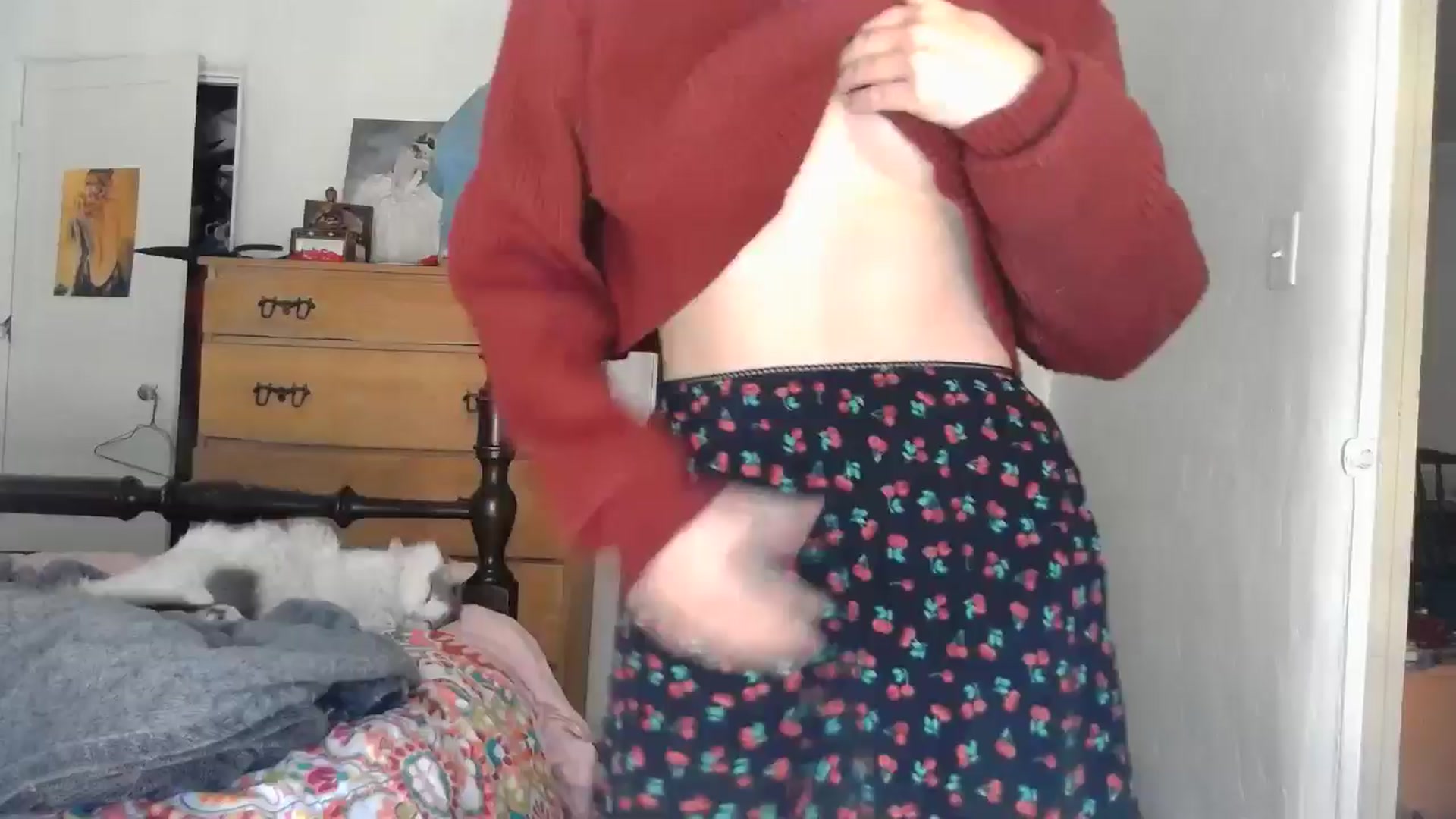 Gallery image thumbnail from TrollopTaylor's myfreecams stream on, 12/10/2024, 19:49 image 1 of 20