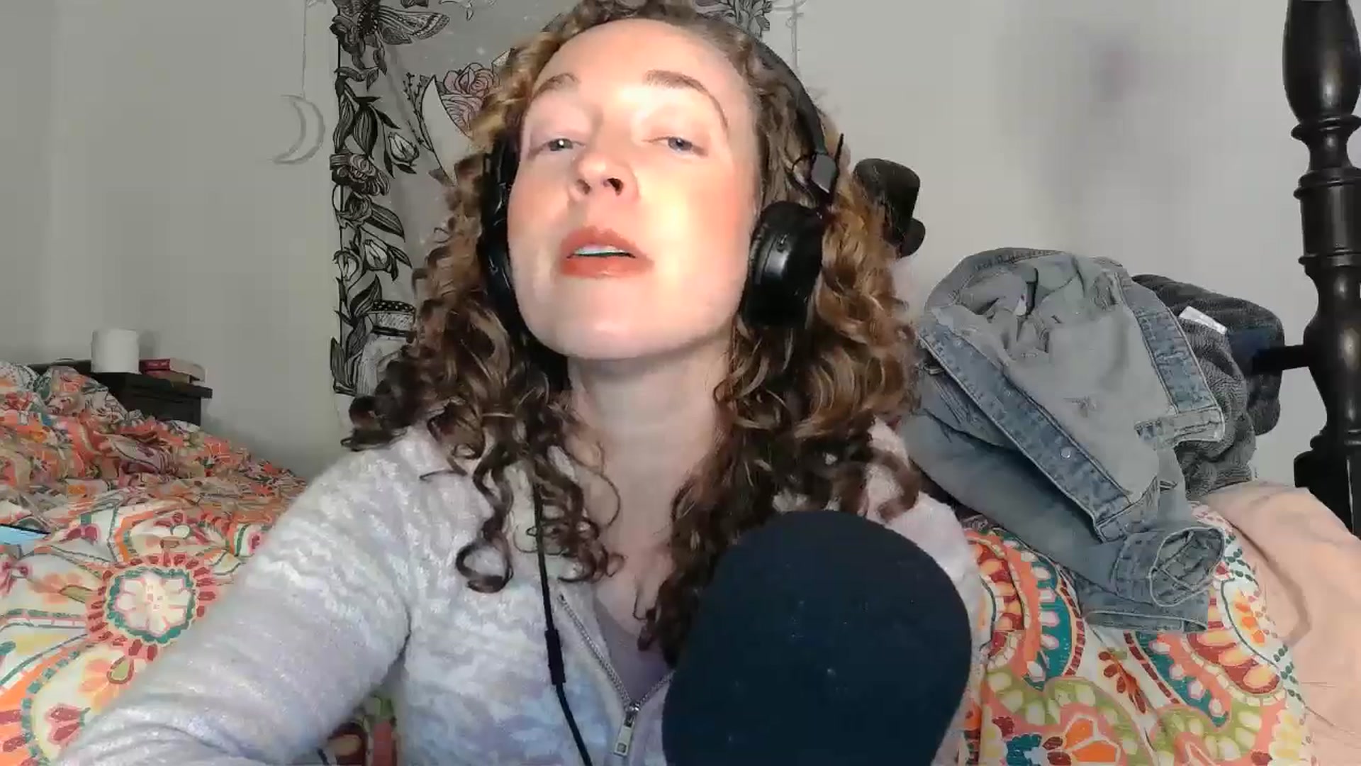 Gallery image thumbnail from TrollopTaylor's myfreecams stream on, 12/13/2024, 02:18 image 3 of 20