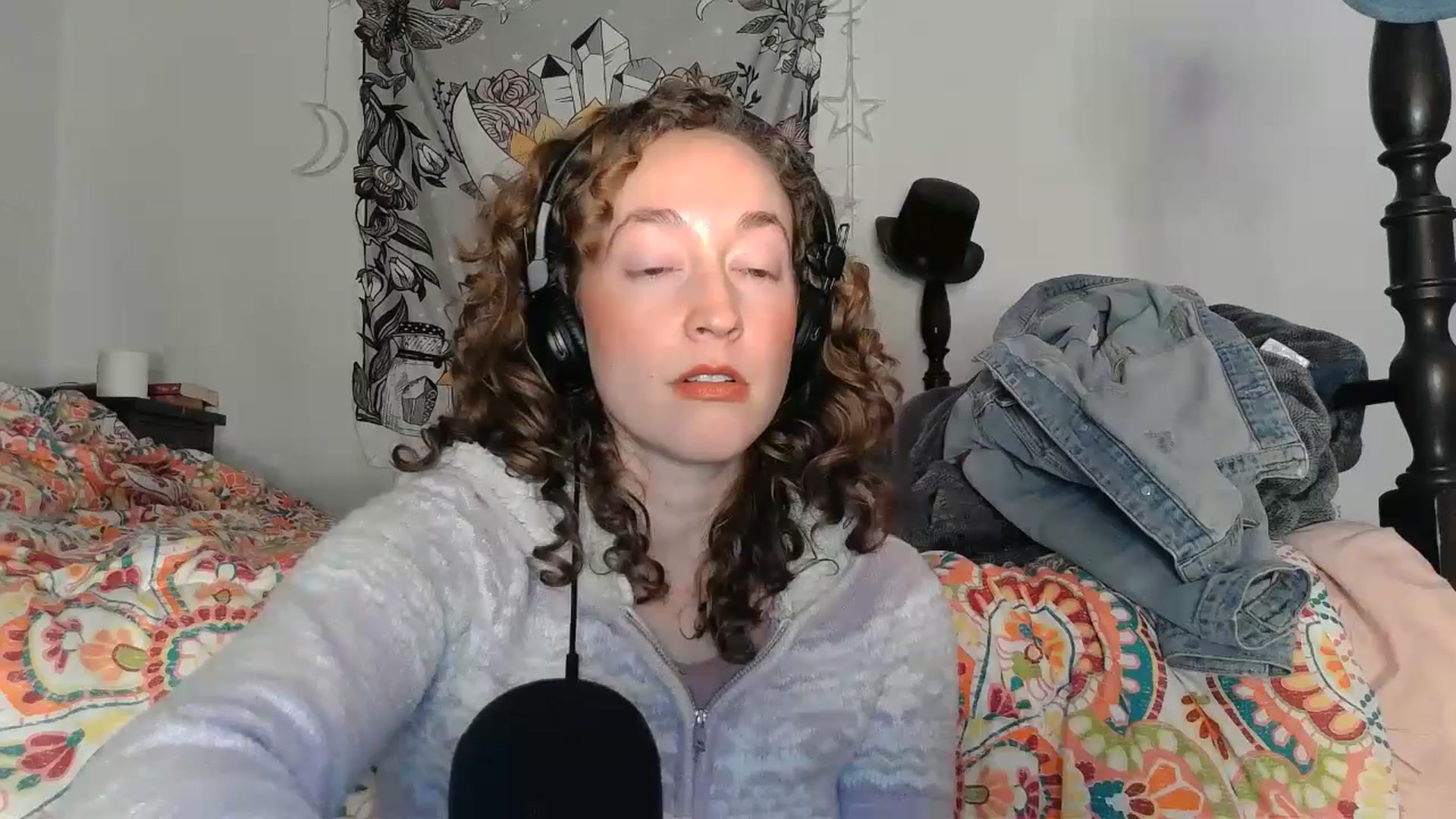 Gallery image thumbnail from TrollopTaylor's myfreecams stream on, 12/13/2024, 02:18 image 10 of 20