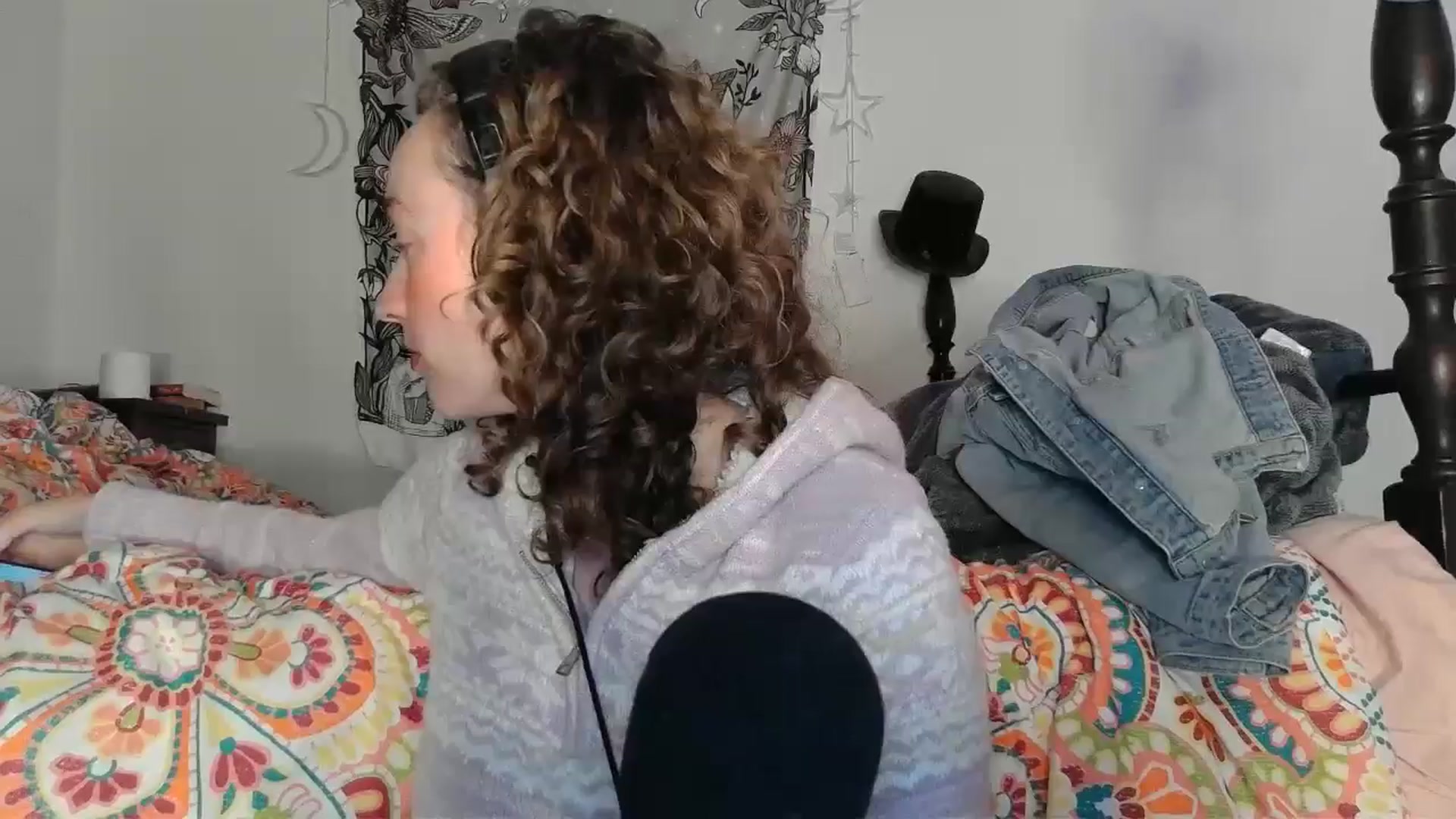 Gallery image thumbnail from TrollopTaylor's myfreecams stream on, 12/13/2024, 02:18 image 4 of 20
