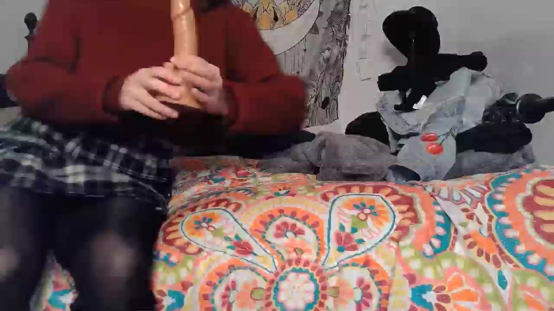Gallery image thumbnail from TrollopTaylor's myfreecams stream on, 12/15/2024, 24:50 image 6 of 20