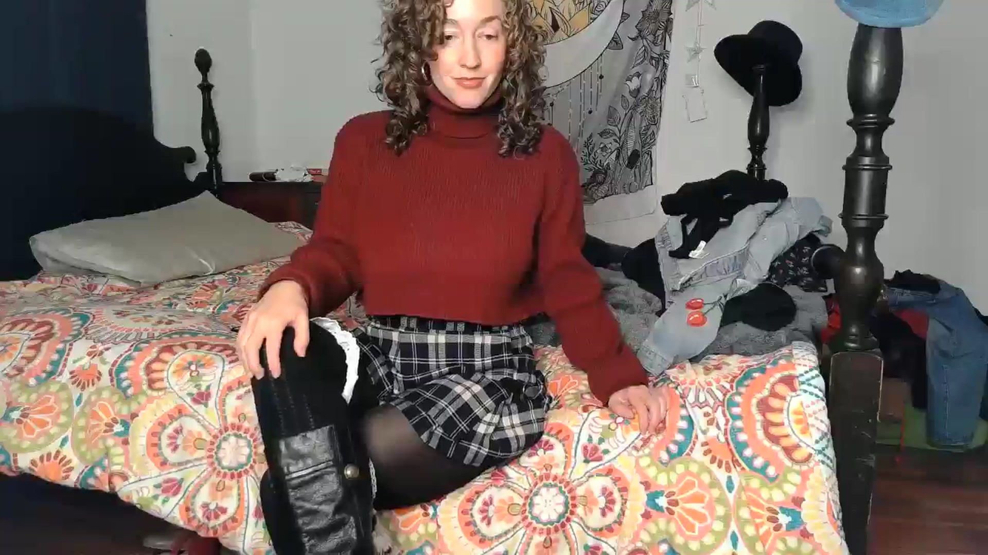 Gallery image thumbnail from TrollopTaylor's myfreecams stream on, 12/15/2024, 24:50 image 4 of 20