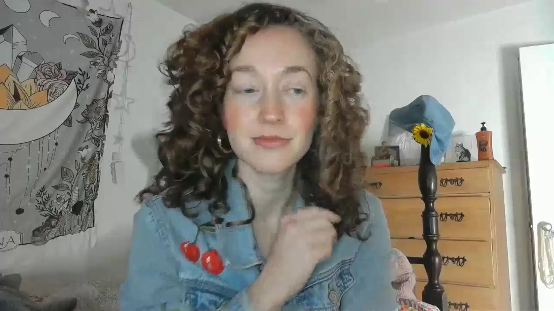 Gallery image thumbnail from TrollopTaylor's myfreecams stream on, 12/16/2024, 23:44 image 6 of 20