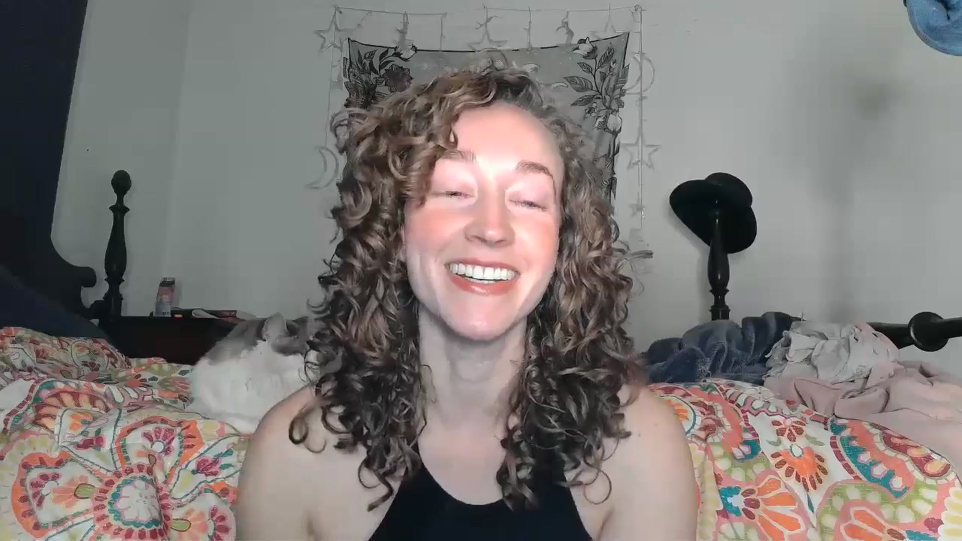 Gallery image thumbnail from TrollopTaylor's myfreecams stream on, 12/19/2024, 24:20 image 20 of 20