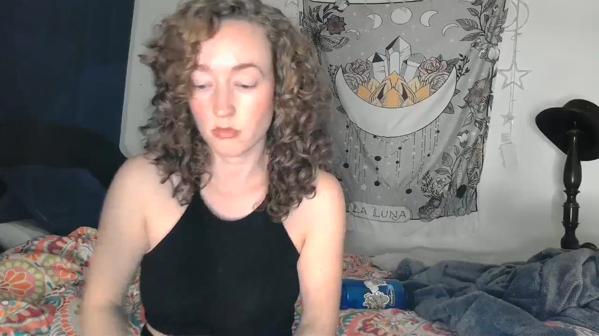 Gallery image thumbnail from TrollopTaylor's myfreecams stream on, 12/19/2024, 24:20 image 4 of 20