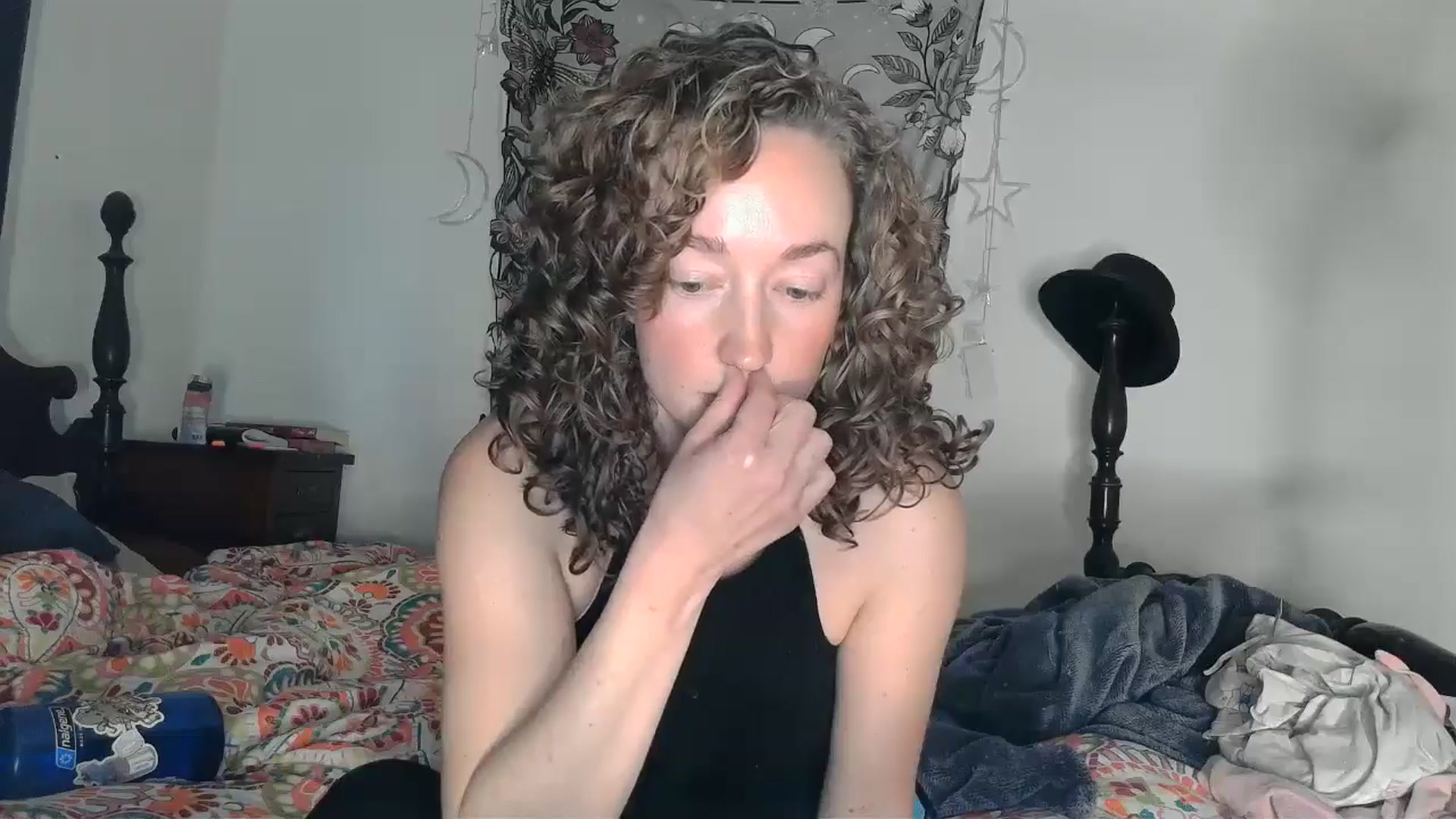 Gallery image thumbnail from TrollopTaylor's myfreecams stream on, 12/19/2024, 24:20 image 5 of 20